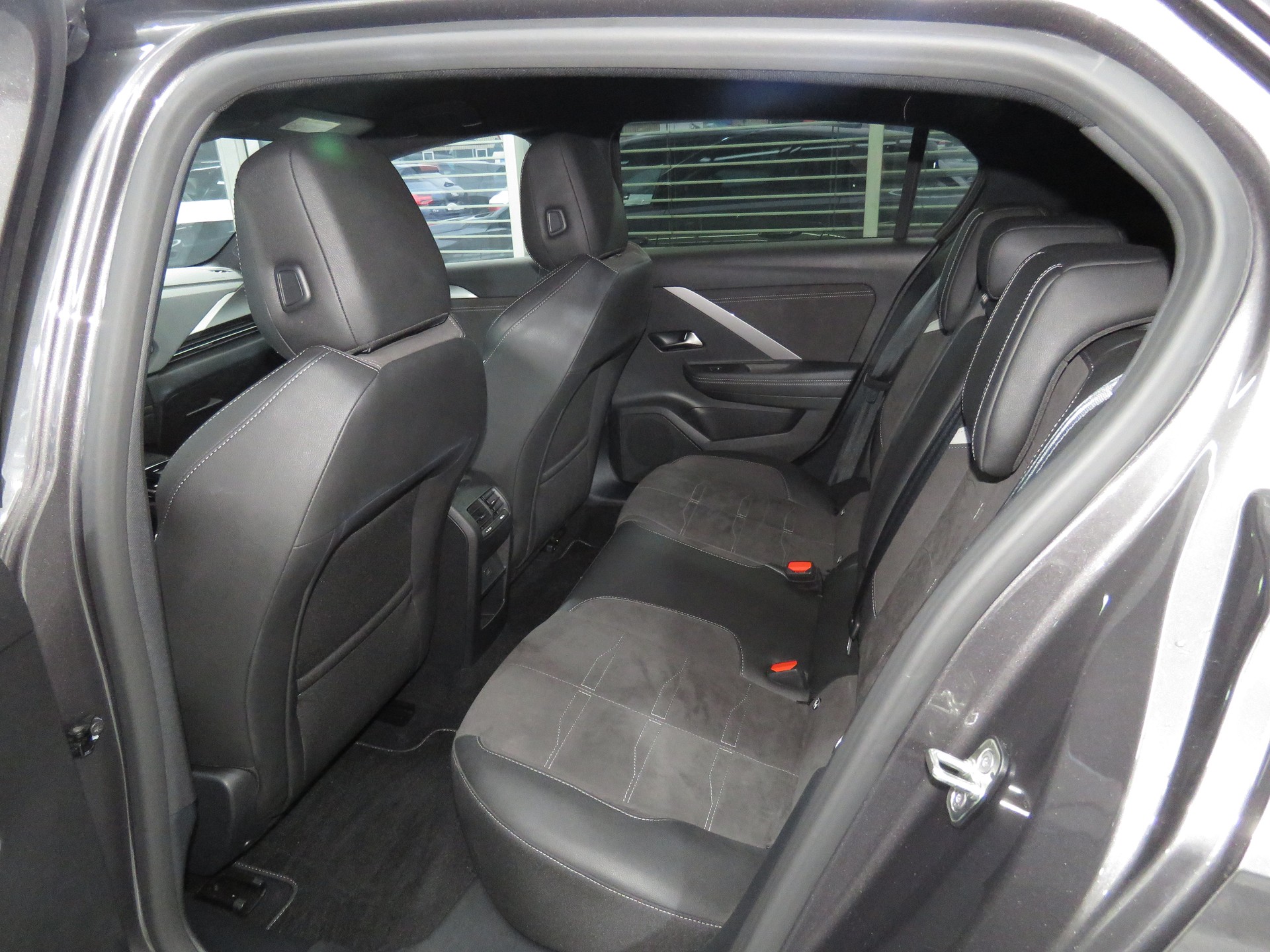 OPEL Astra 1.6 PHEV GS Automat-image-9