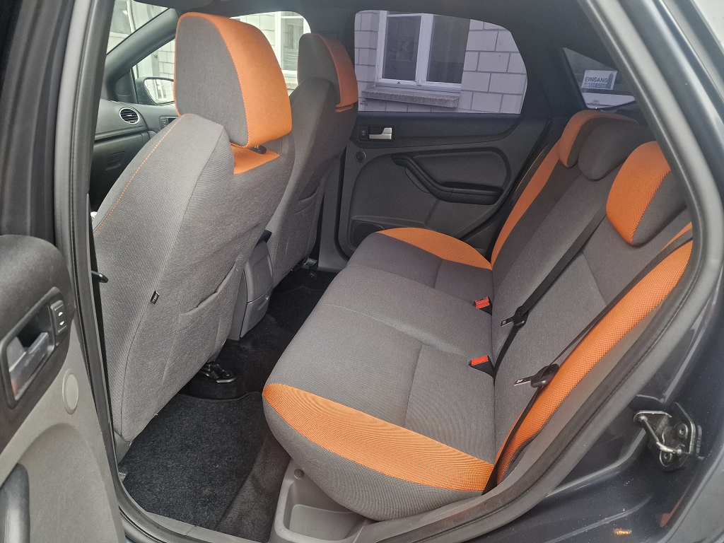 FORD Focus 2.5i 20V ST-image-8