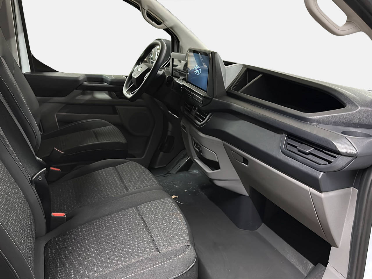 FORD Transit Custom Van 320 L1 2.5 Duratec 233 Trend PHEV-image-12