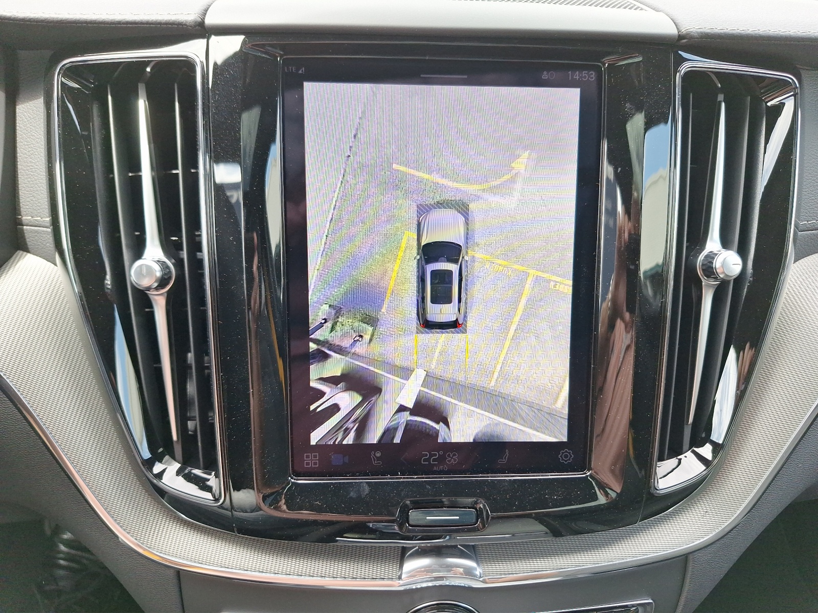 VOLVO XC60 2.0 T8 TE Polestar eAWD-image-10