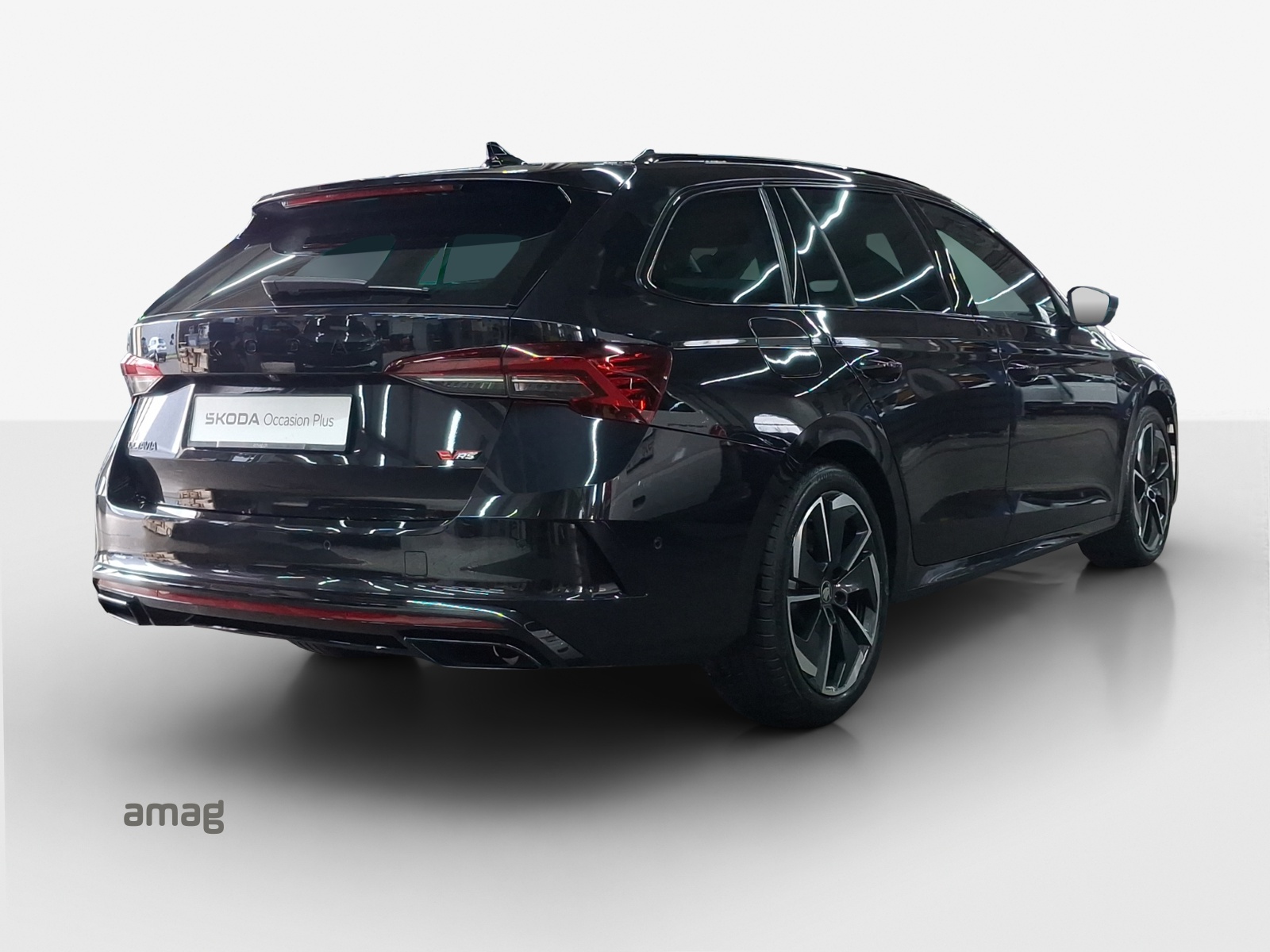SKODA Octavia Combi 2.0 TSI DSG RS-image-4