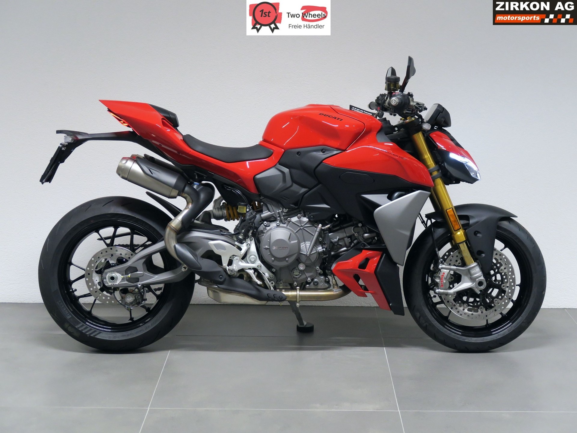 DUCATI Streetfighter V2 S