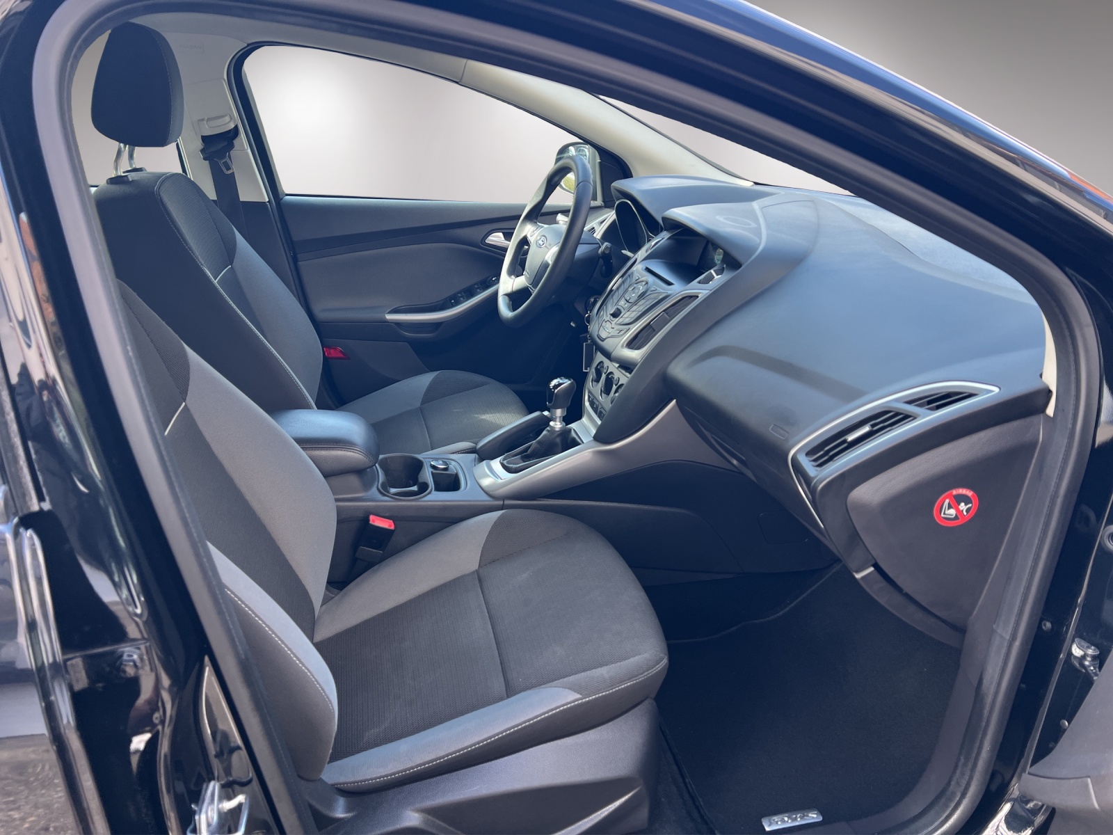 FORD Focus 1.6 TDCi Trend-image-12
