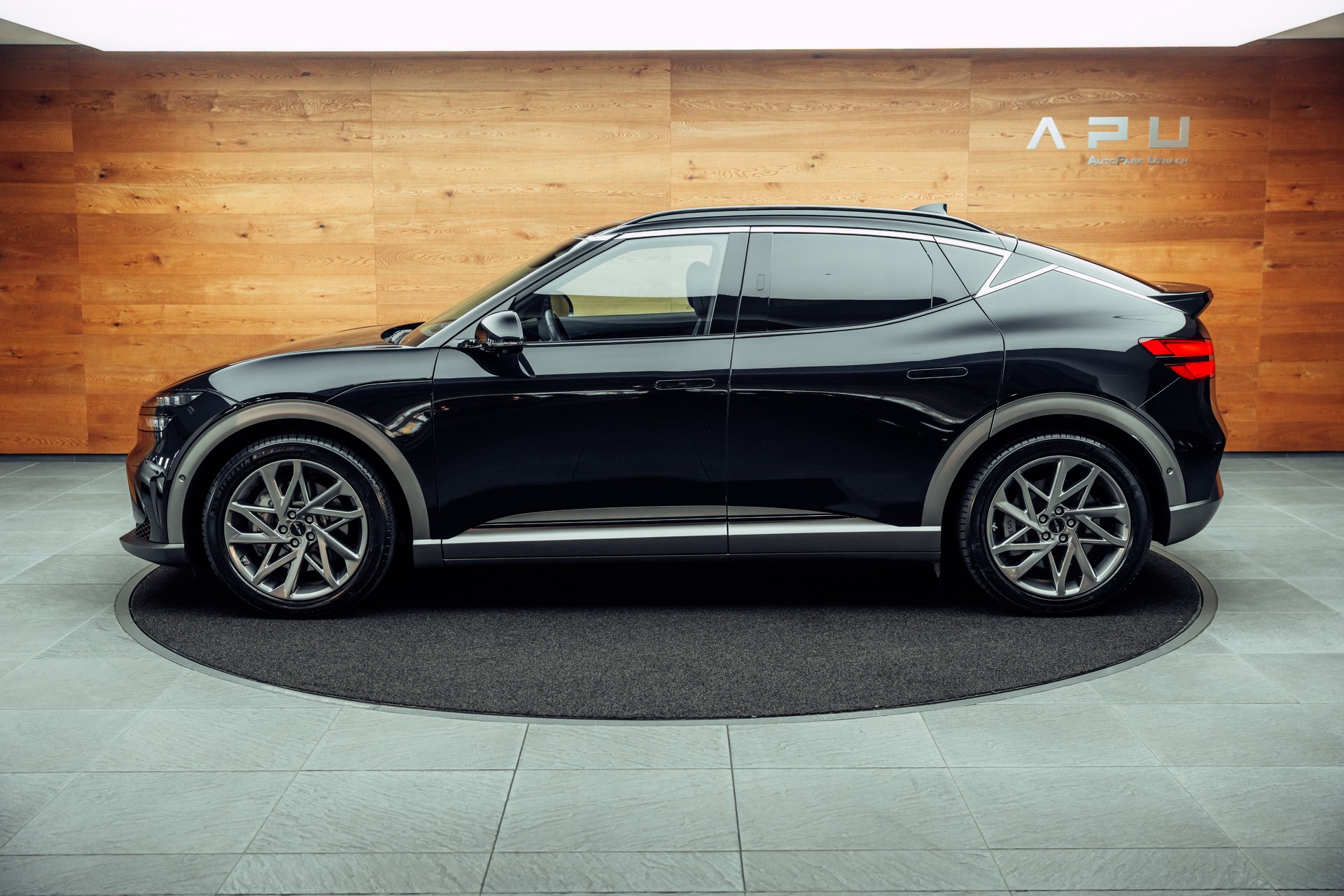 GENESIS GV60 77.4 kWh Sport AWD-image-8