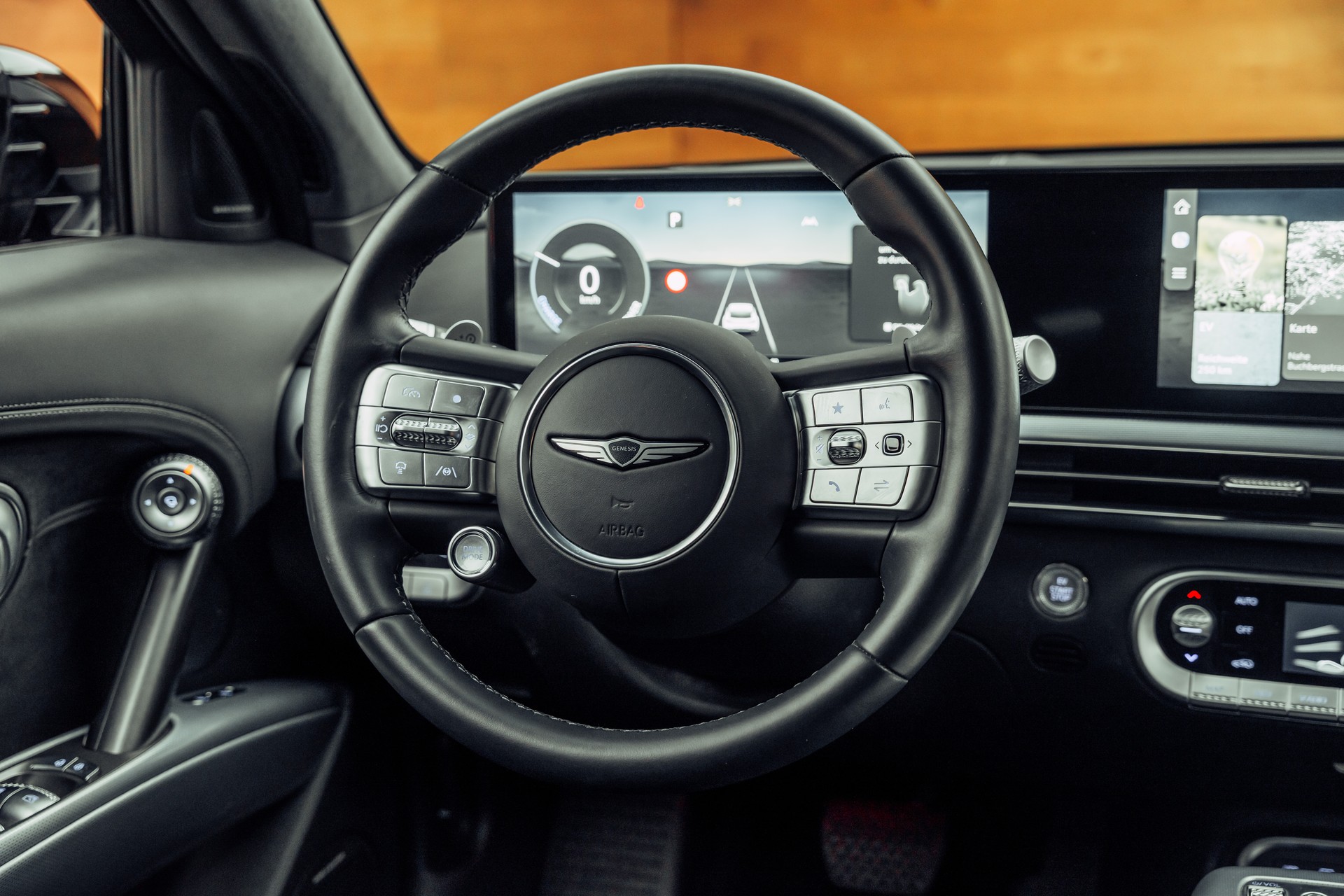GENESIS GV60 77.4 kWh Sport AWD-image-14