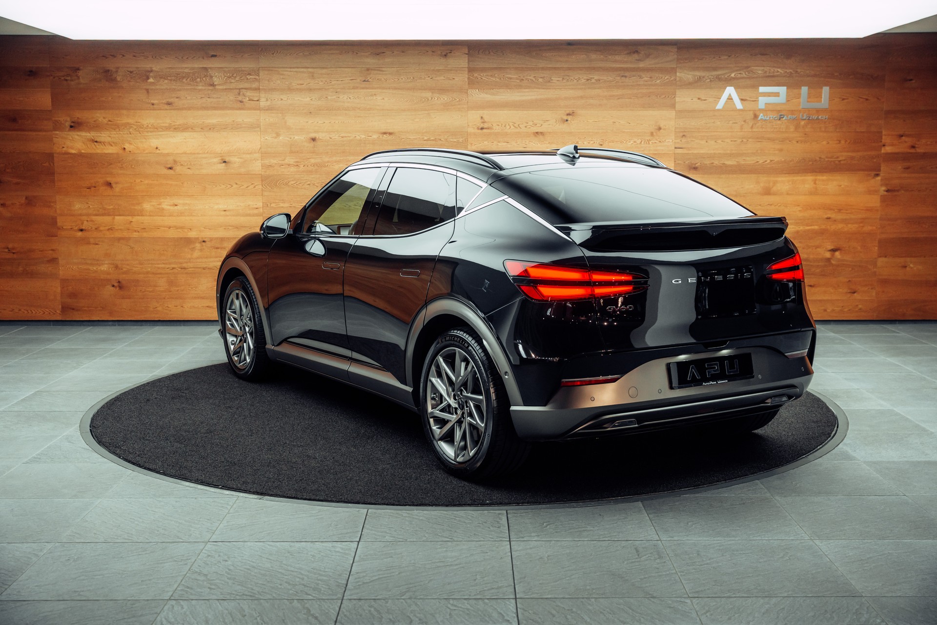 GENESIS GV60 77.4 kWh Sport AWD-image-2