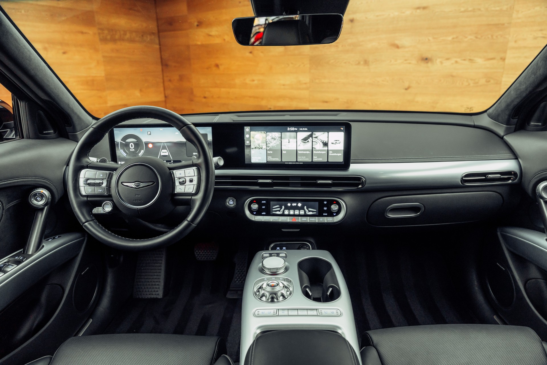 GENESIS GV60 77.4 kWh Sport AWD-image-4