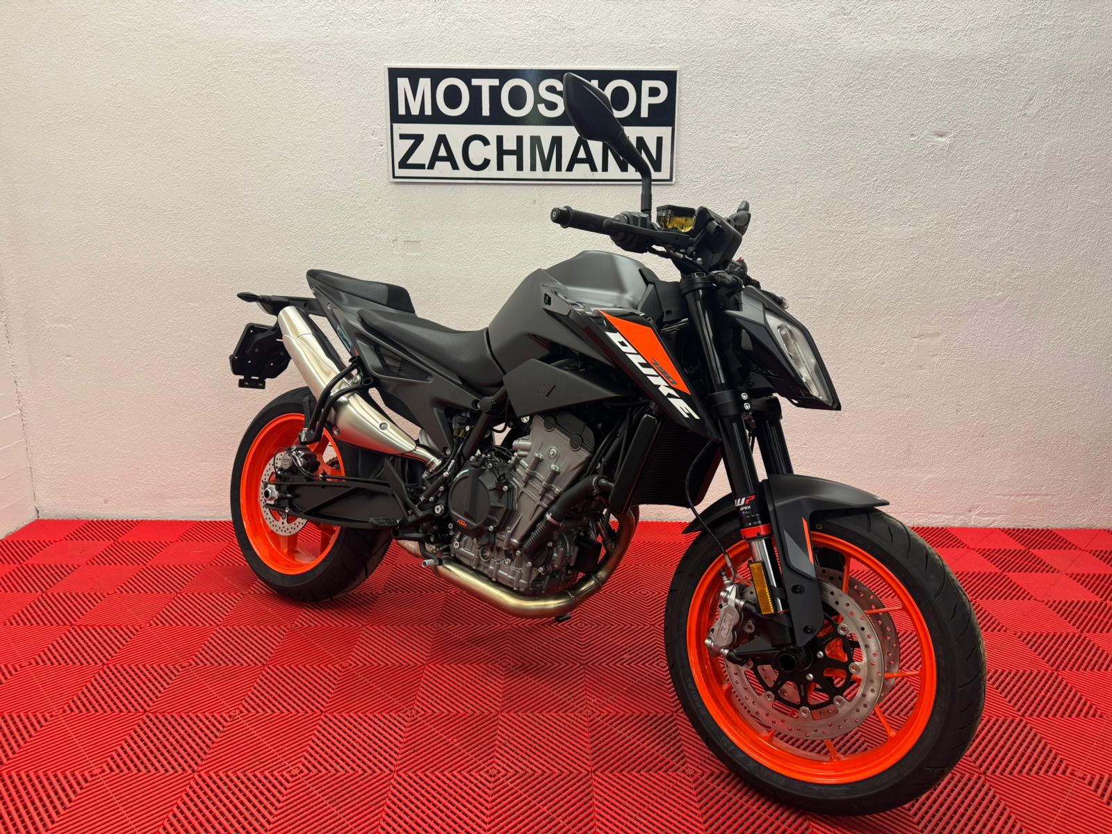 KTM 790 Duke-image-1
