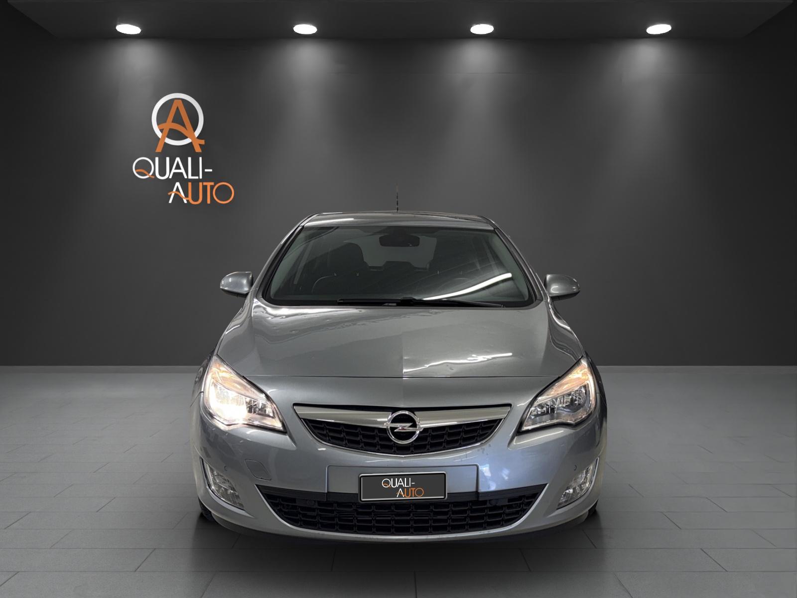 OPEL Astra 1.6i 16V Anniversary Edition Automatic-image-1
