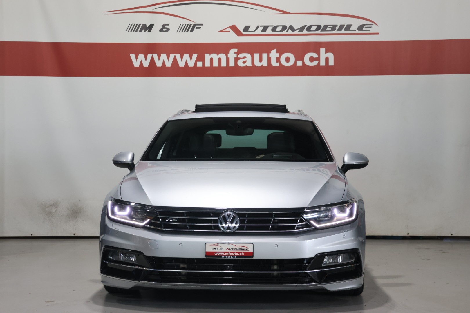 VW Passat Variant 2.0 TDI 240 SCR Sport DSG 4m-image-2