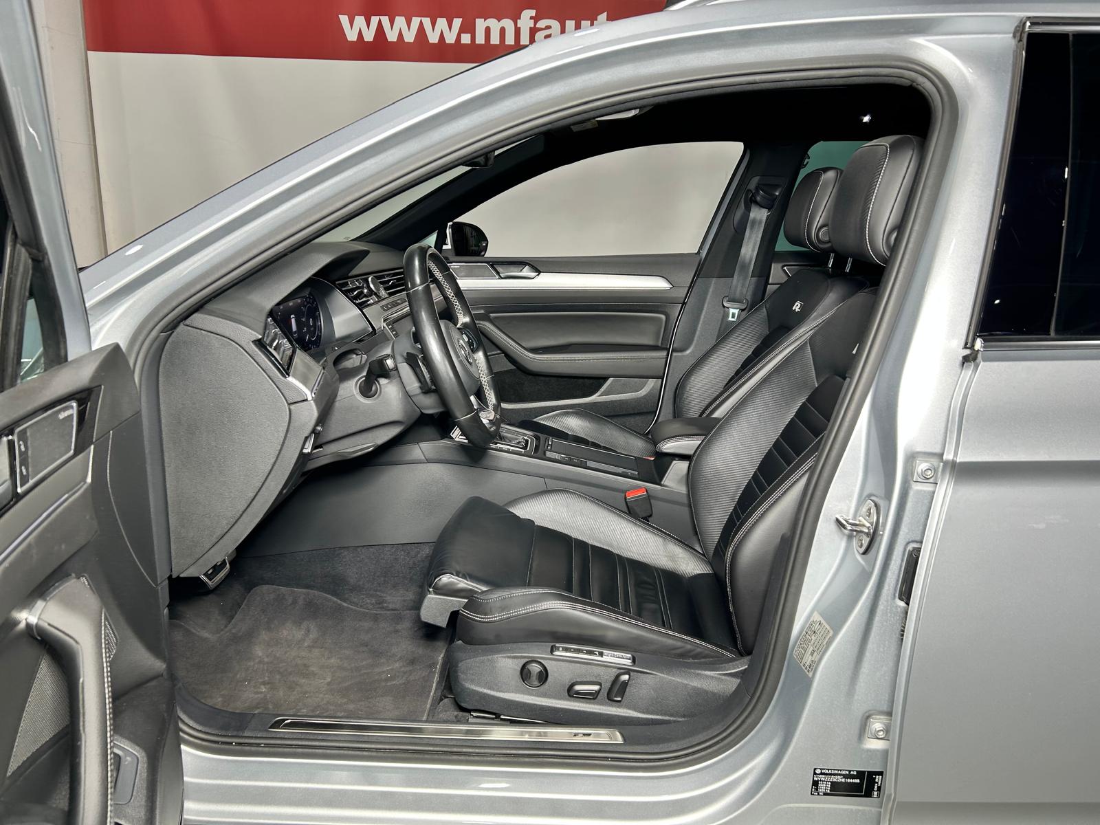 VW Passat Variant 2.0 TDI 240 SCR Sport DSG 4m-image-8