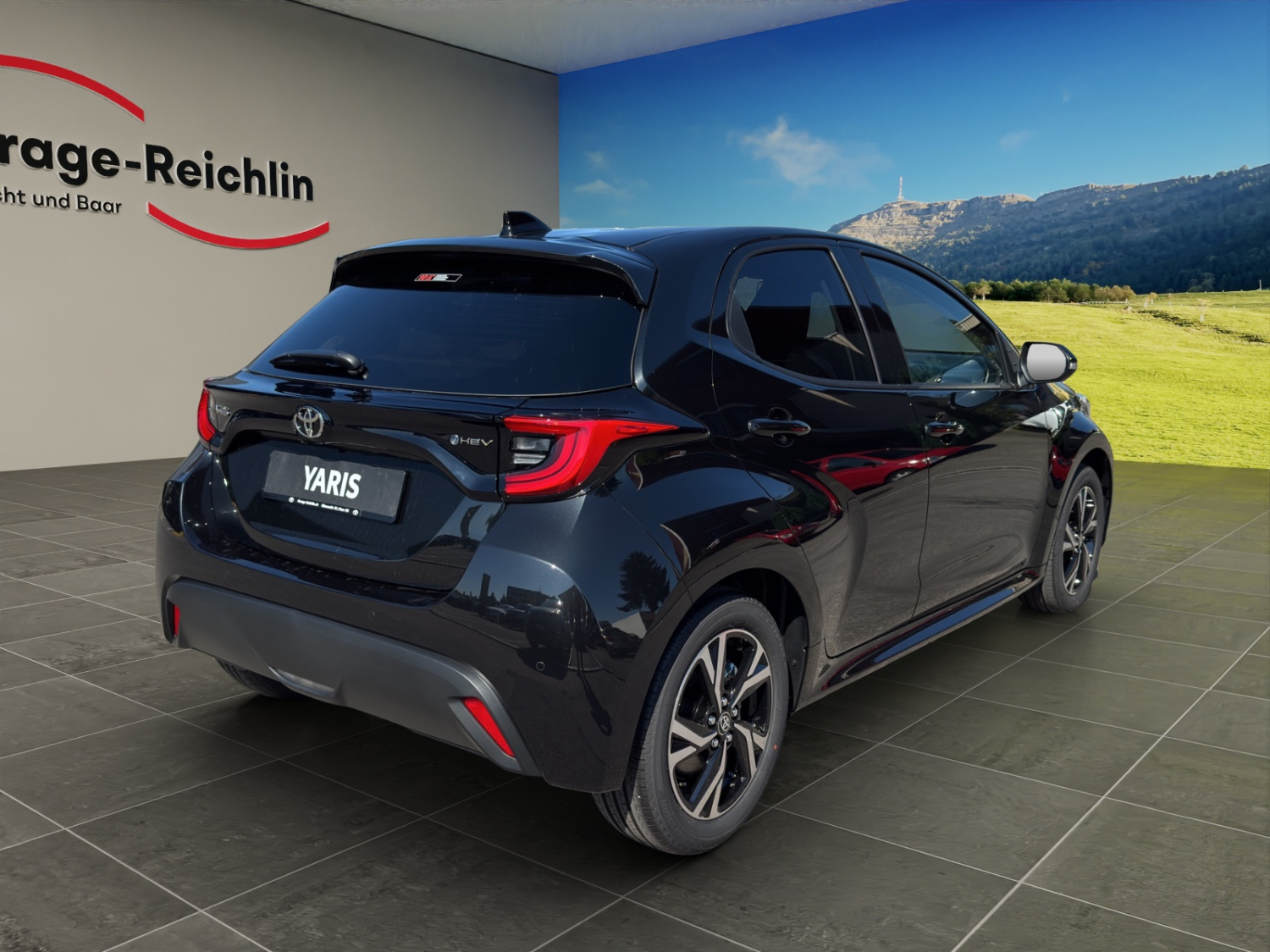 TOYOTA Yaris 1.5 VVT-i HSD Trend-image-4