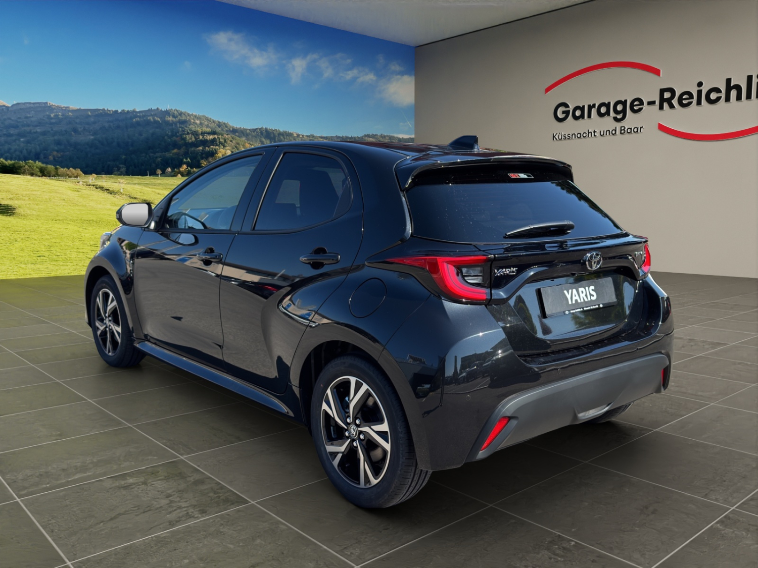TOYOTA Yaris 1.5 VVT-i HSD Trend-image-2