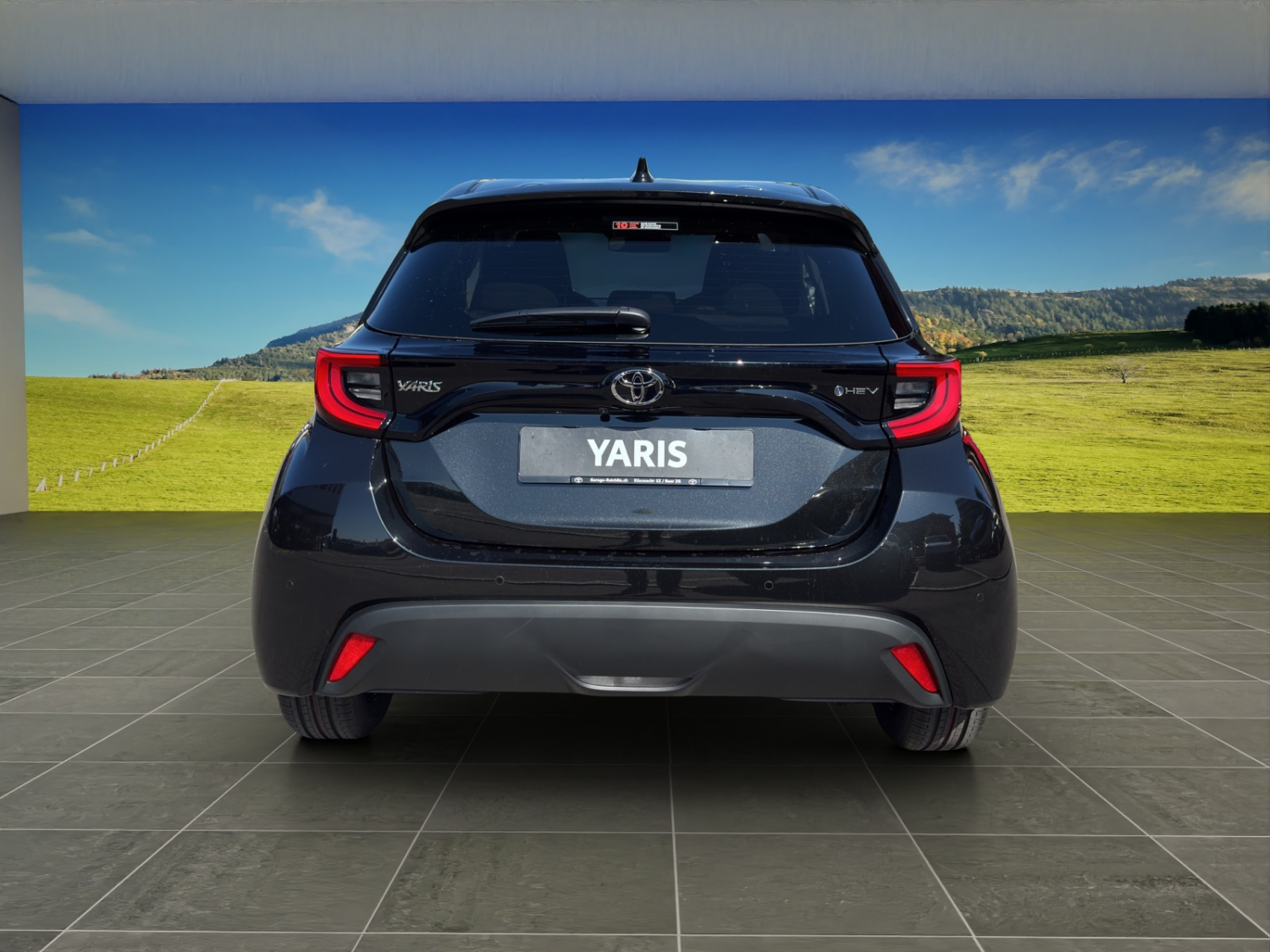 TOYOTA Yaris 1.5 VVT-i HSD Trend-image-3