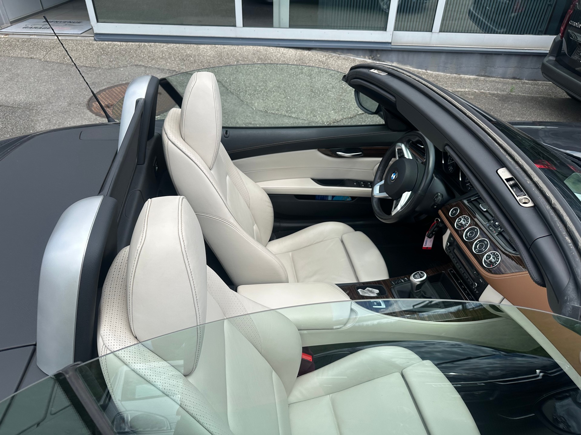 BMW Z4 sDrive 1.8i-image-10