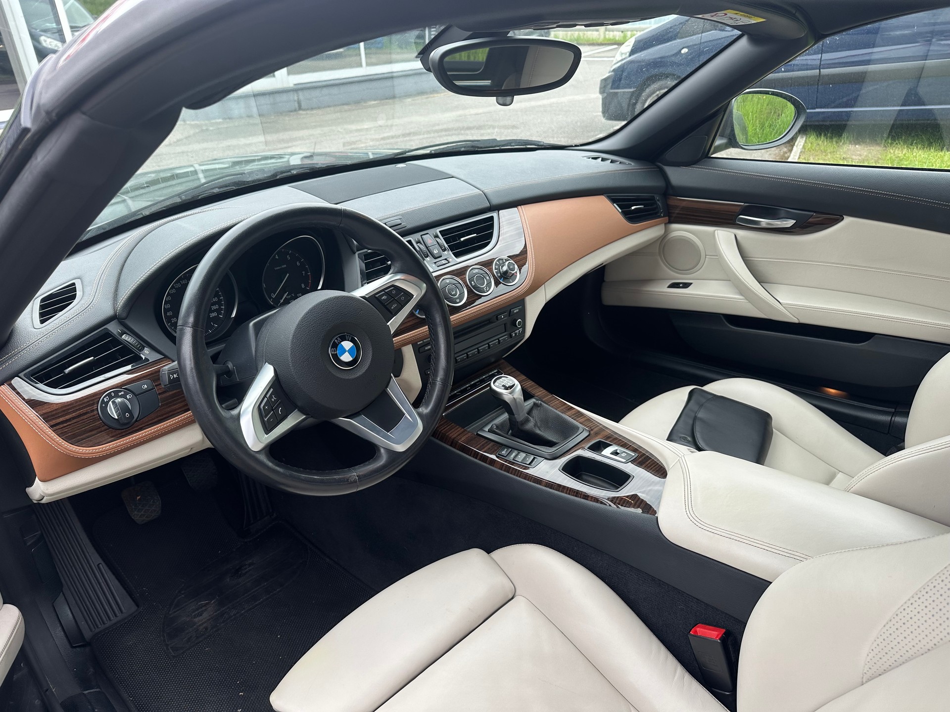 BMW Z4 sDrive 1.8i-image-4
