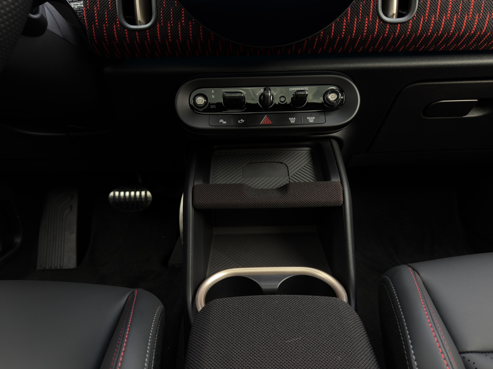 MINI Countryman U25 2.0i John Cooper Works ALL4-image-17