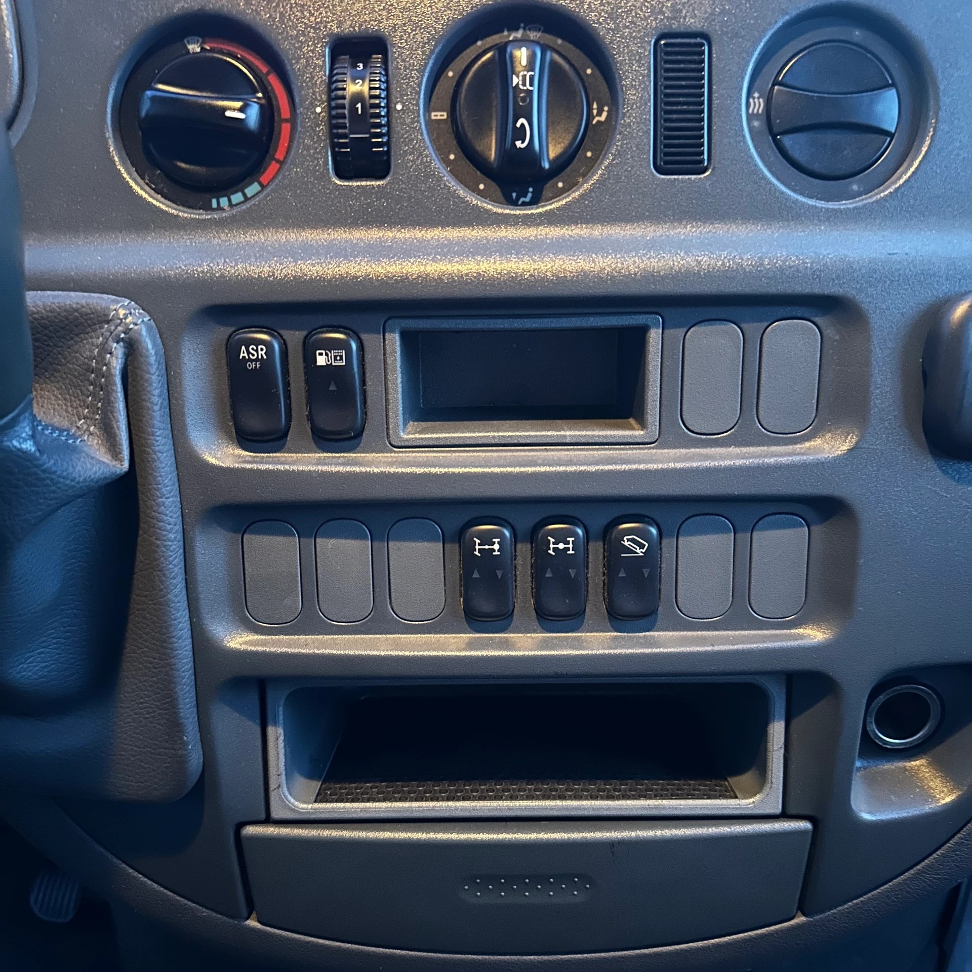 MERCEDES-BENZ Sprinter 313 CDI 4x4-image-22