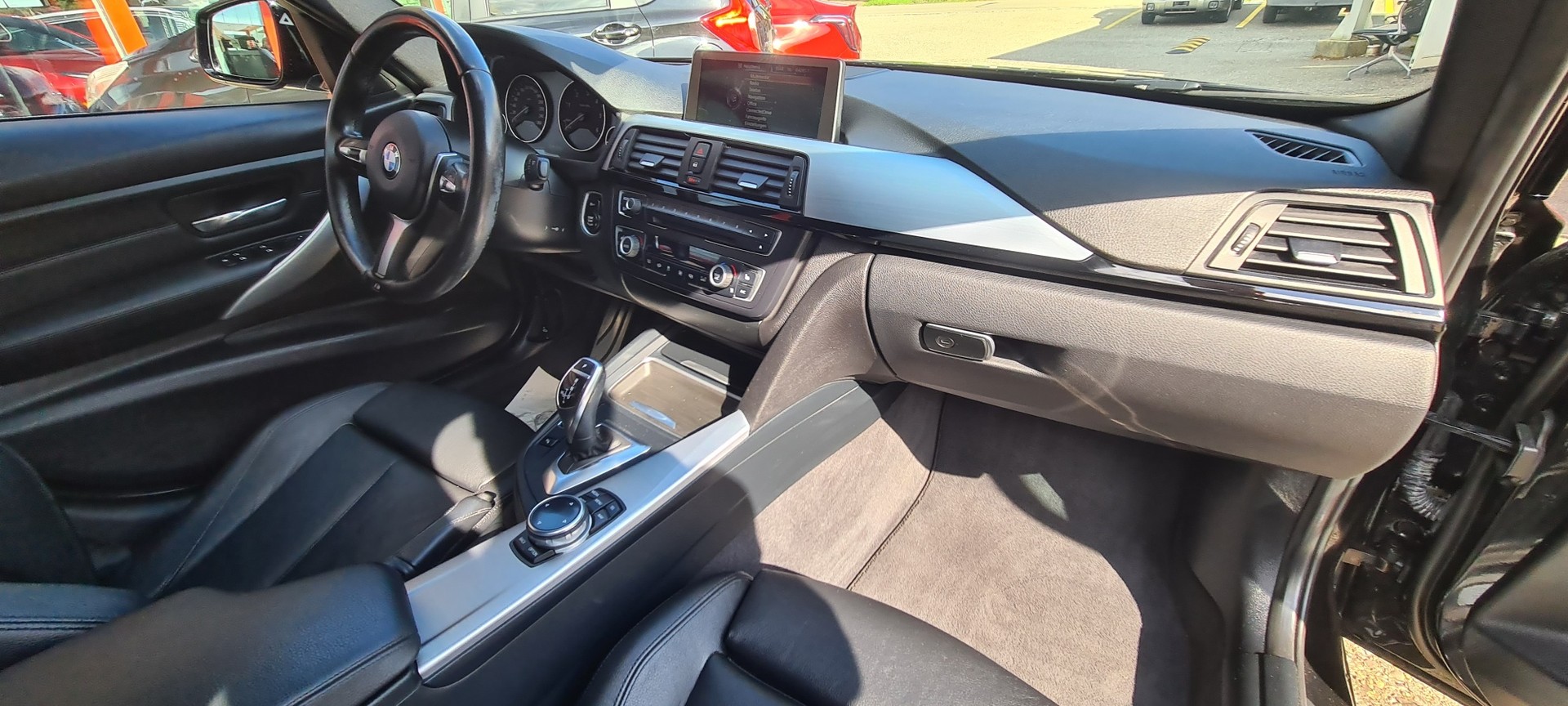 BMW 330d xDrive Touring M Paket, Sport Line Steptronic-image-16