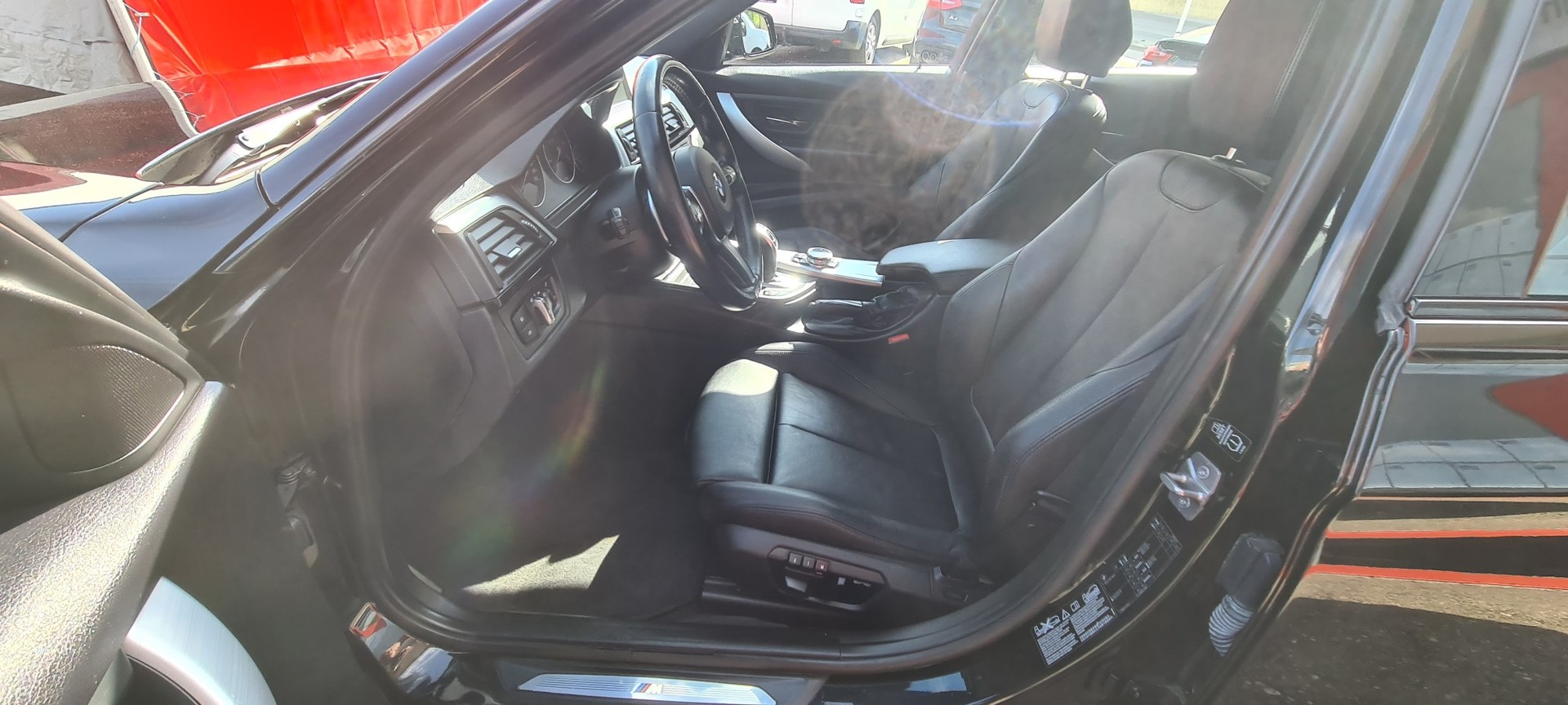 BMW 330d xDrive Touring M Paket, Sport Line Steptronic-image-17