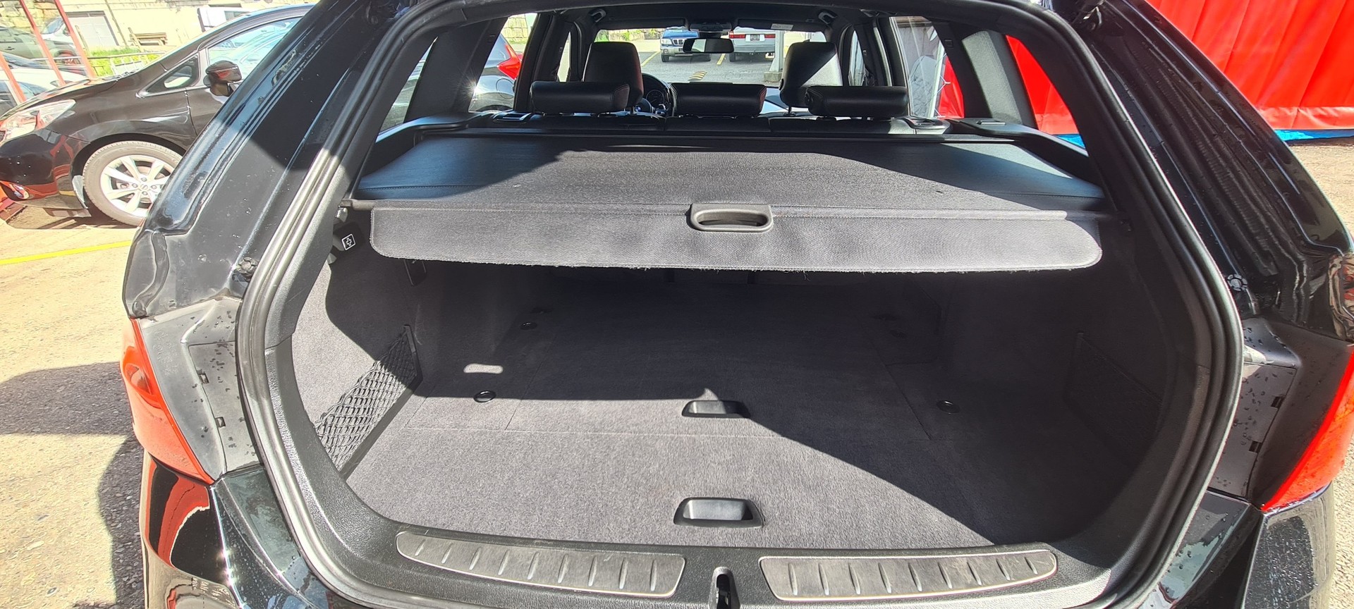 BMW 330d xDrive Touring M Paket, Sport Line Steptronic-image-11