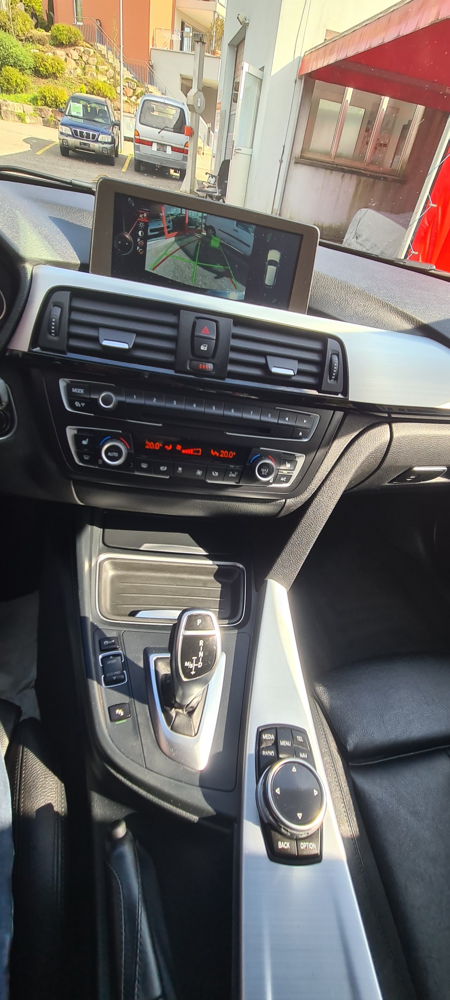 BMW 330d xDrive Touring M Paket, Sport Line Steptronic-image-27