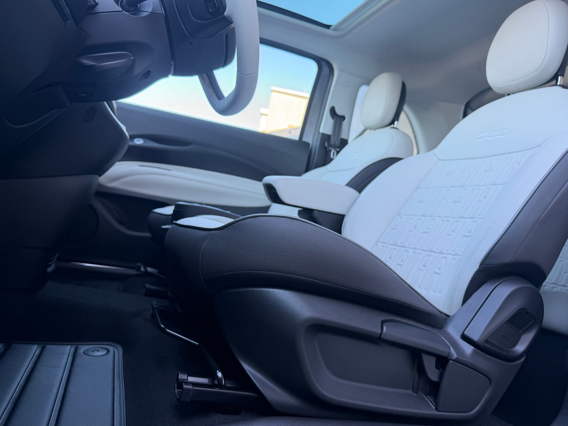 FIAT 500 electric 87 kW La Prima-image-7