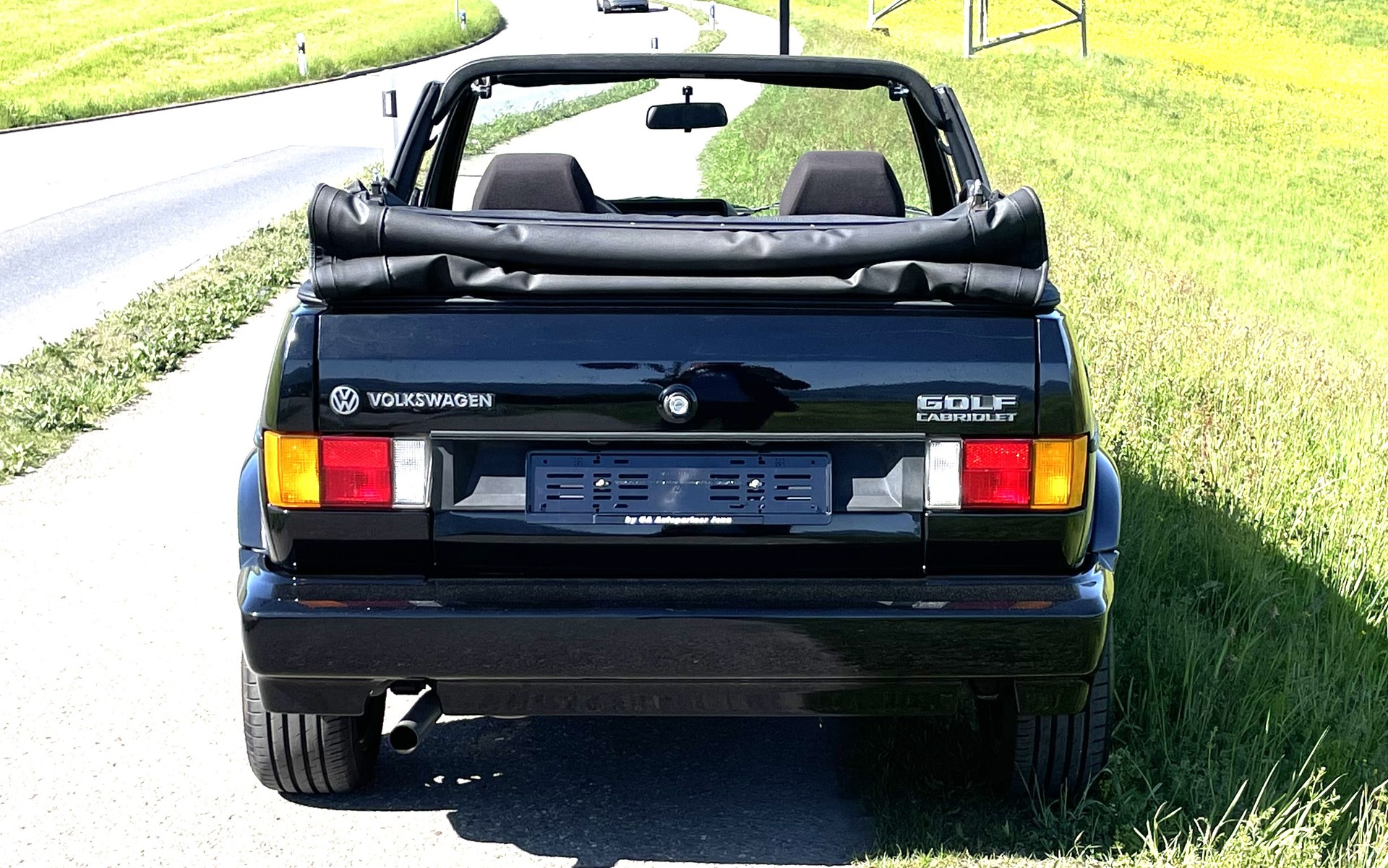 VW Golf Cabriolet 1800 Sport-Line-image-9