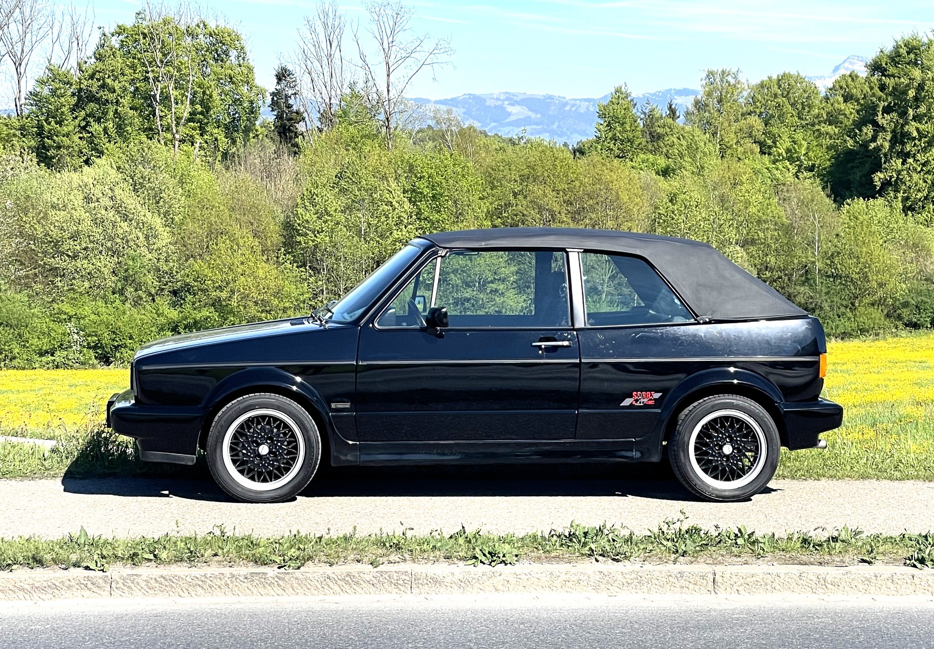 VW Golf Cabriolet 1800 Sport-Line-image-1