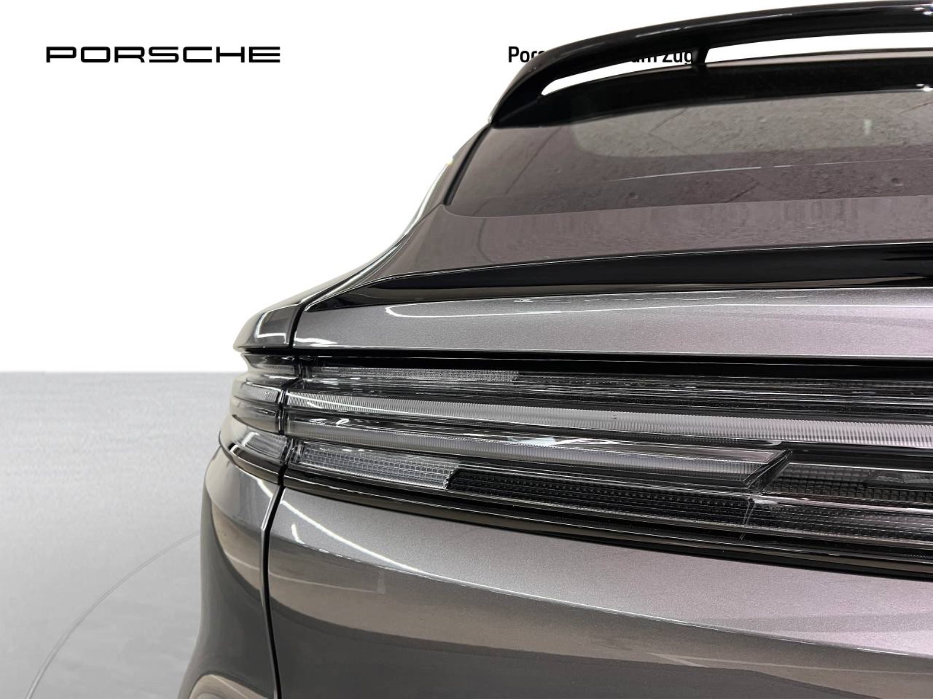 PORSCHE Cayenne S E-Hybrid Coupé-image-12