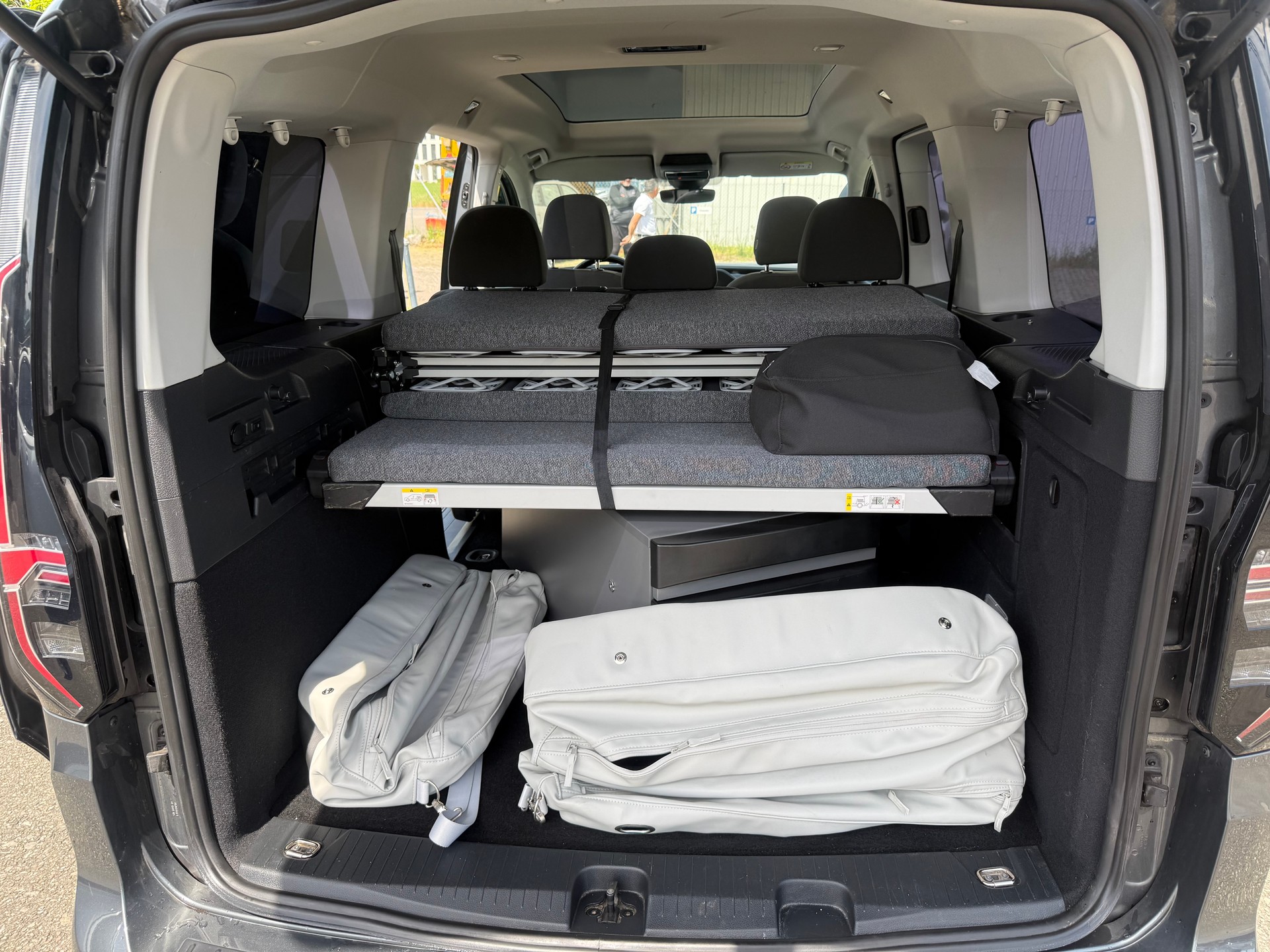 VW Caddy Maxi 1.5 TSI California Spirit DSG-image-10