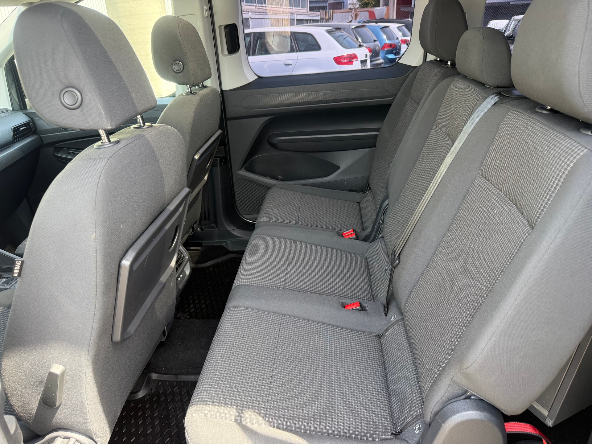 VW Caddy Maxi 1.5 TSI California Spirit DSG-image-8