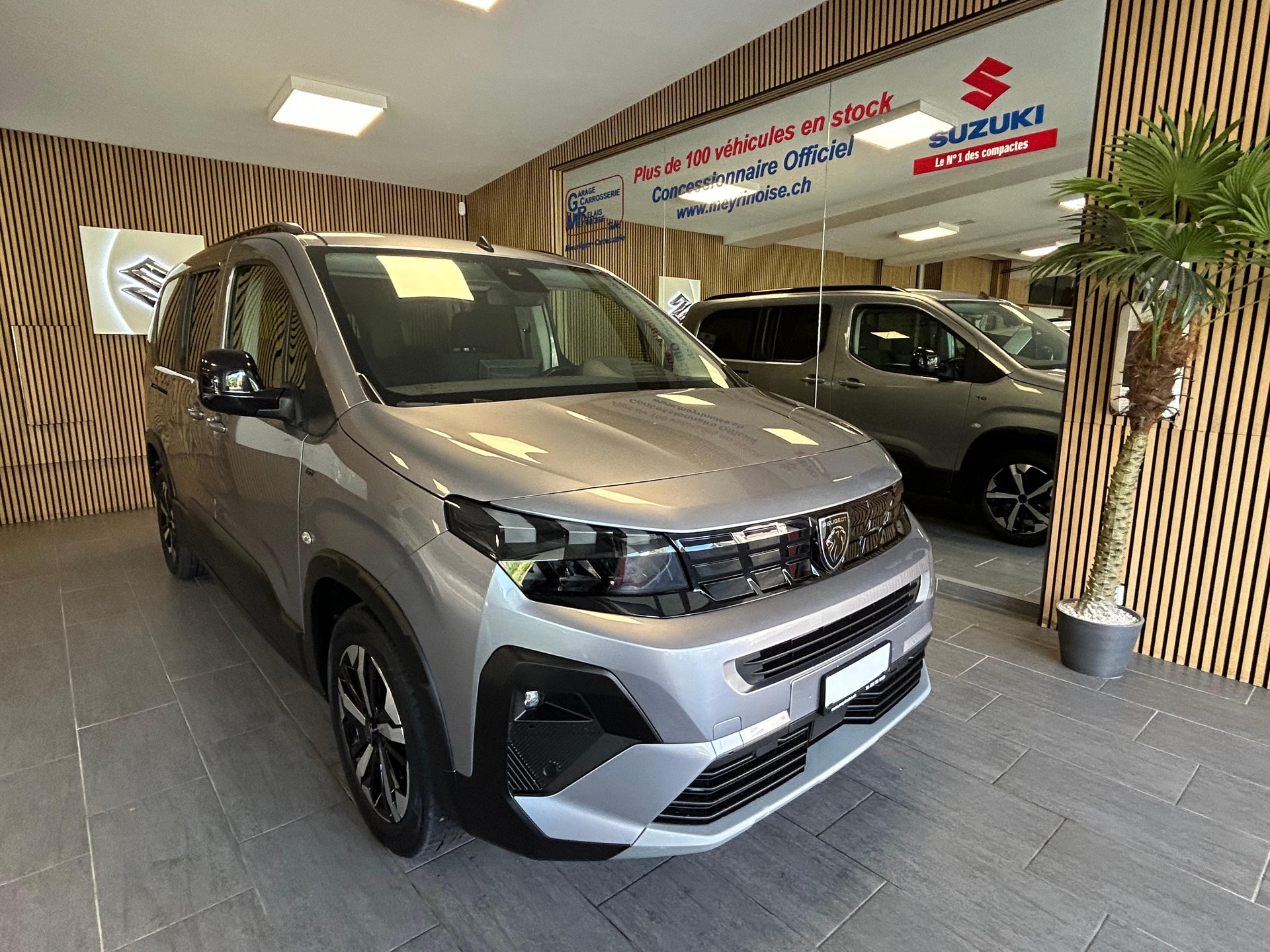 PEUGEOT Rifter Long 1.5 BlueHDi 130 Allure 7 PLACES/ 7 PLATZ-showroom-element-1