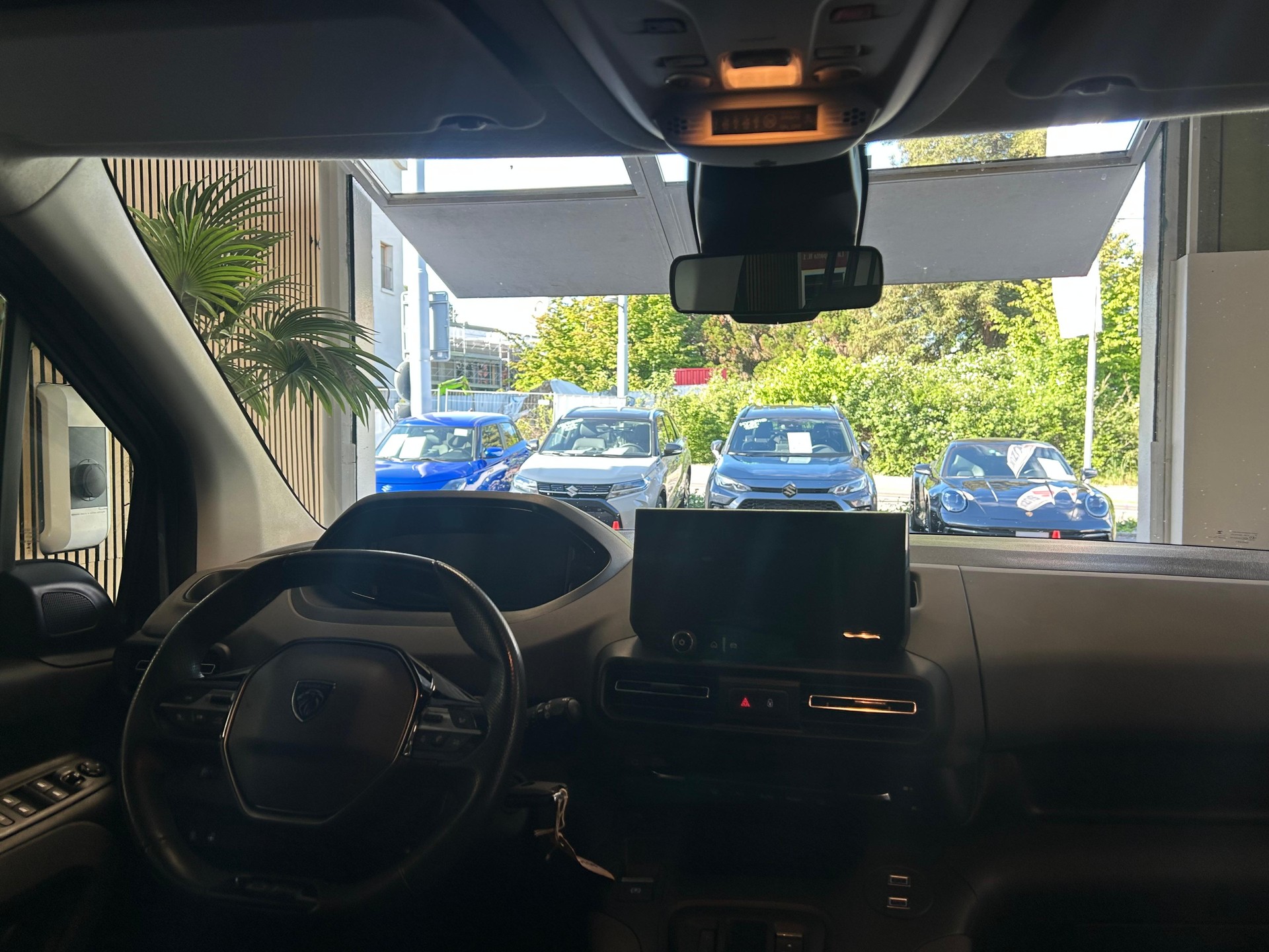 PEUGEOT Rifter Long 1.5 BlueHDi 130 Allure 7 PLACES/ 7 PLATZ-image-7