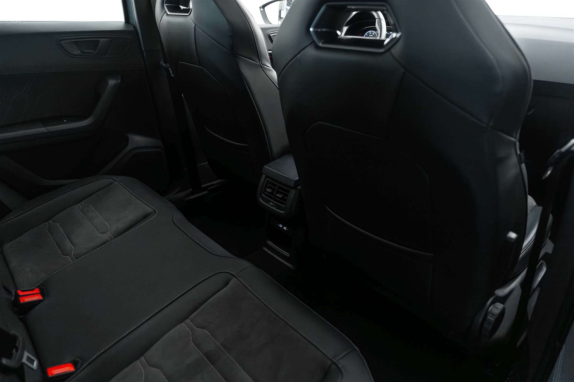 CUPRA Ateca 2.0TSI VZ 4Drive DSG 300PS-image-14