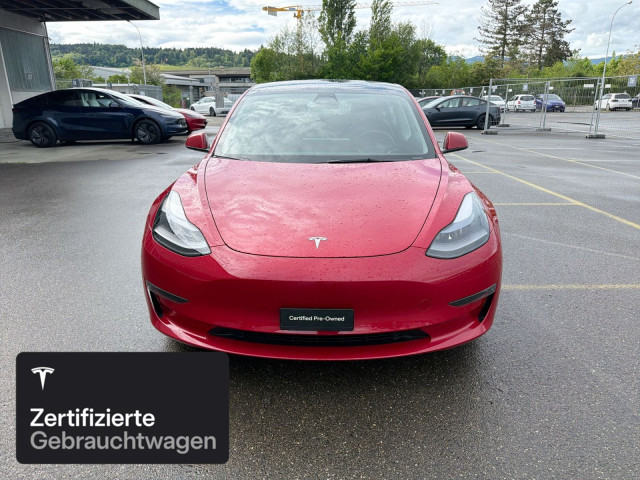 TESLA Model 3 Long Range AWD-showroom-element-2