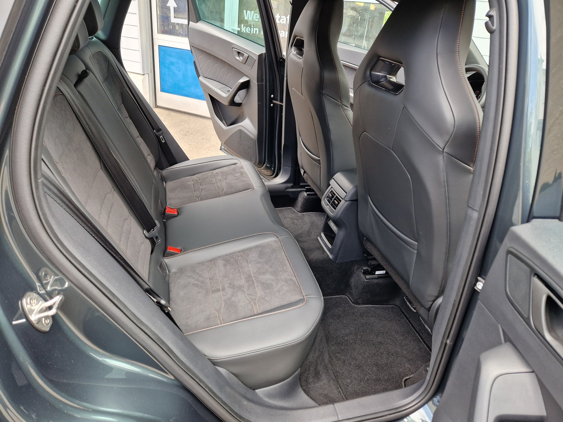 CUPRA Ateca 2.0TSI 4Drive DSG-image-8