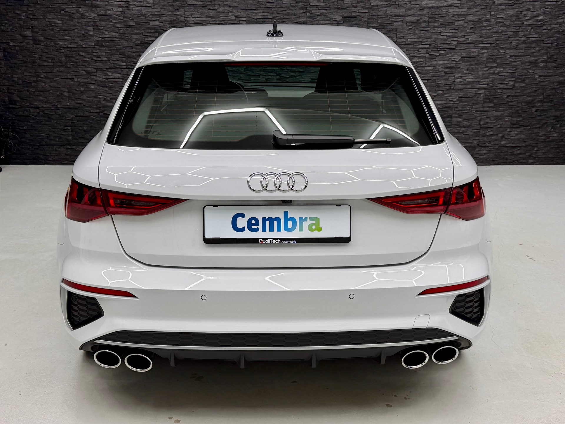 AUDI S3 Sportback 2.0 TFSI quattro S-tronic-image-4