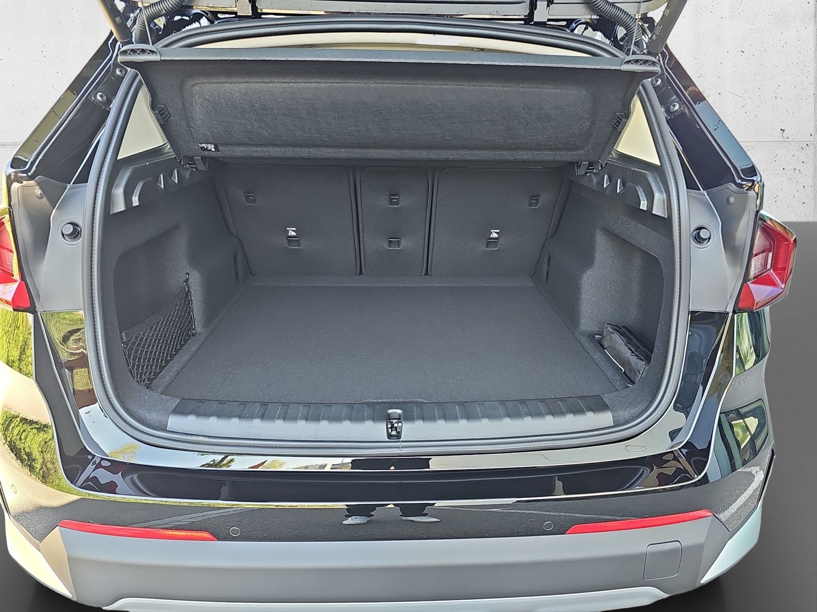 BMW X1 sDrive 18i-image-14