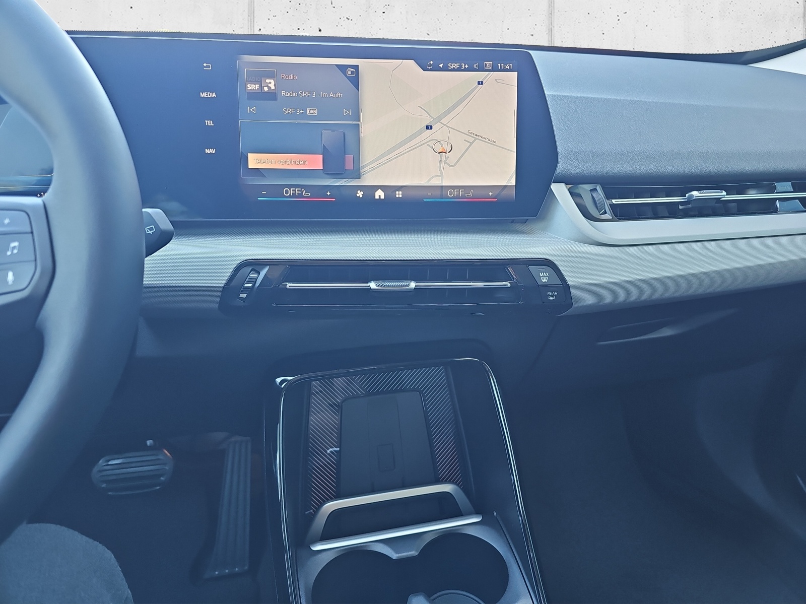 BMW X1 sDrive 18i-image-10