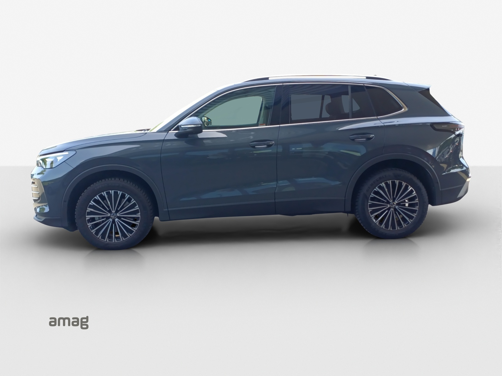 VW Tiguan 2.0 TSI DSG Elegance 4Motion-image-1