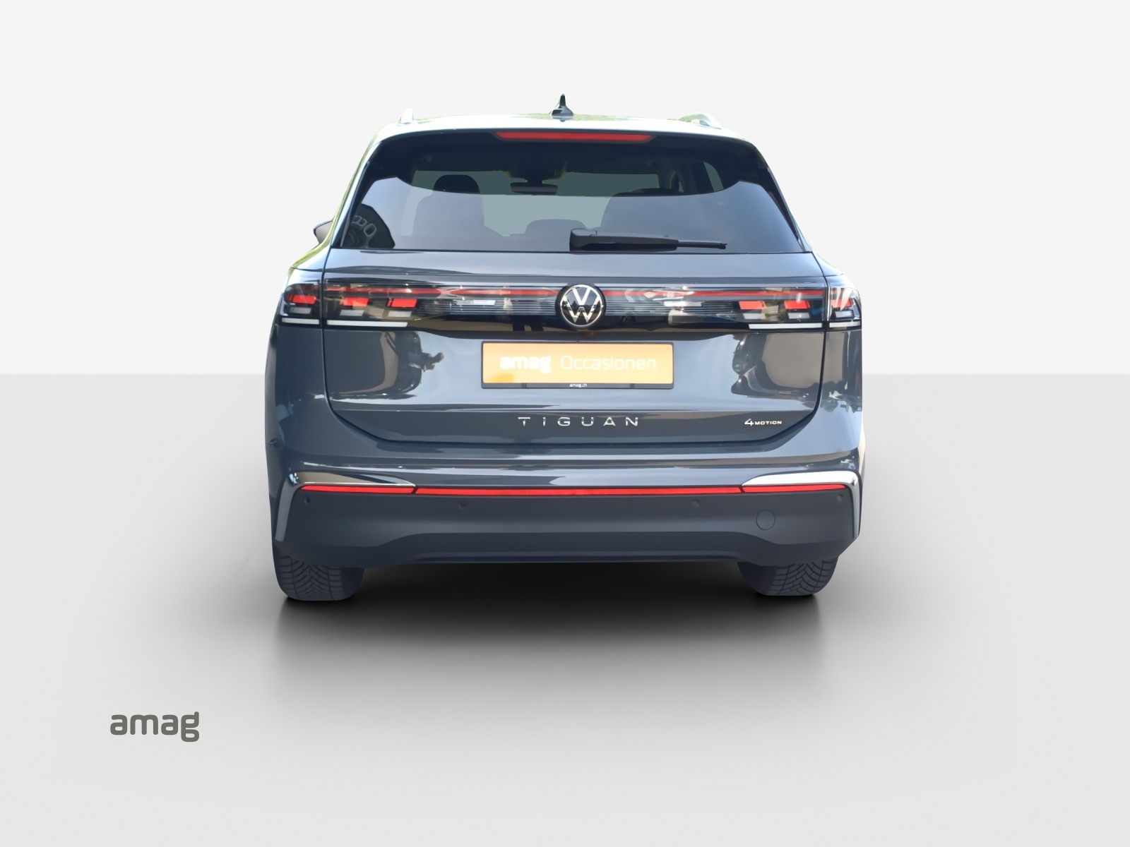 VW Tiguan 2.0 TSI DSG Elegance 4Motion-image-3