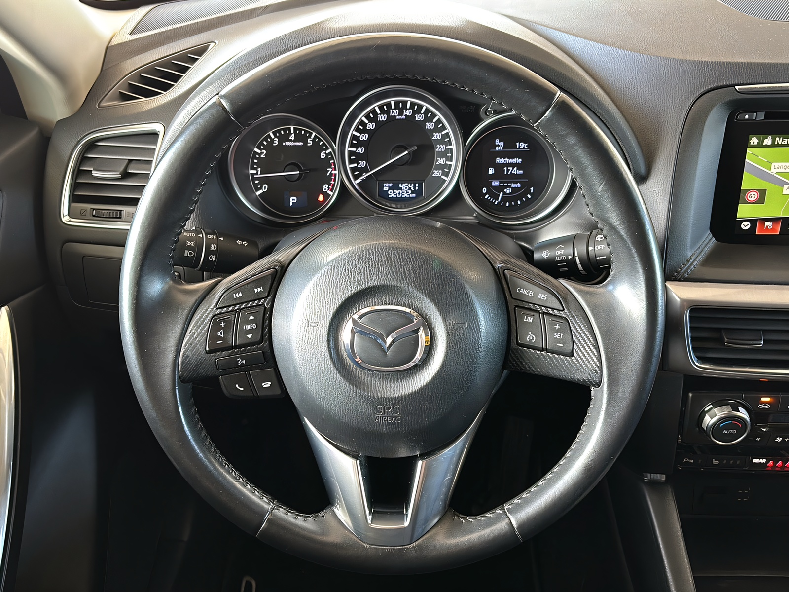 MAZDA CX-5 2.0 Ambition AWD-showroom-element-3