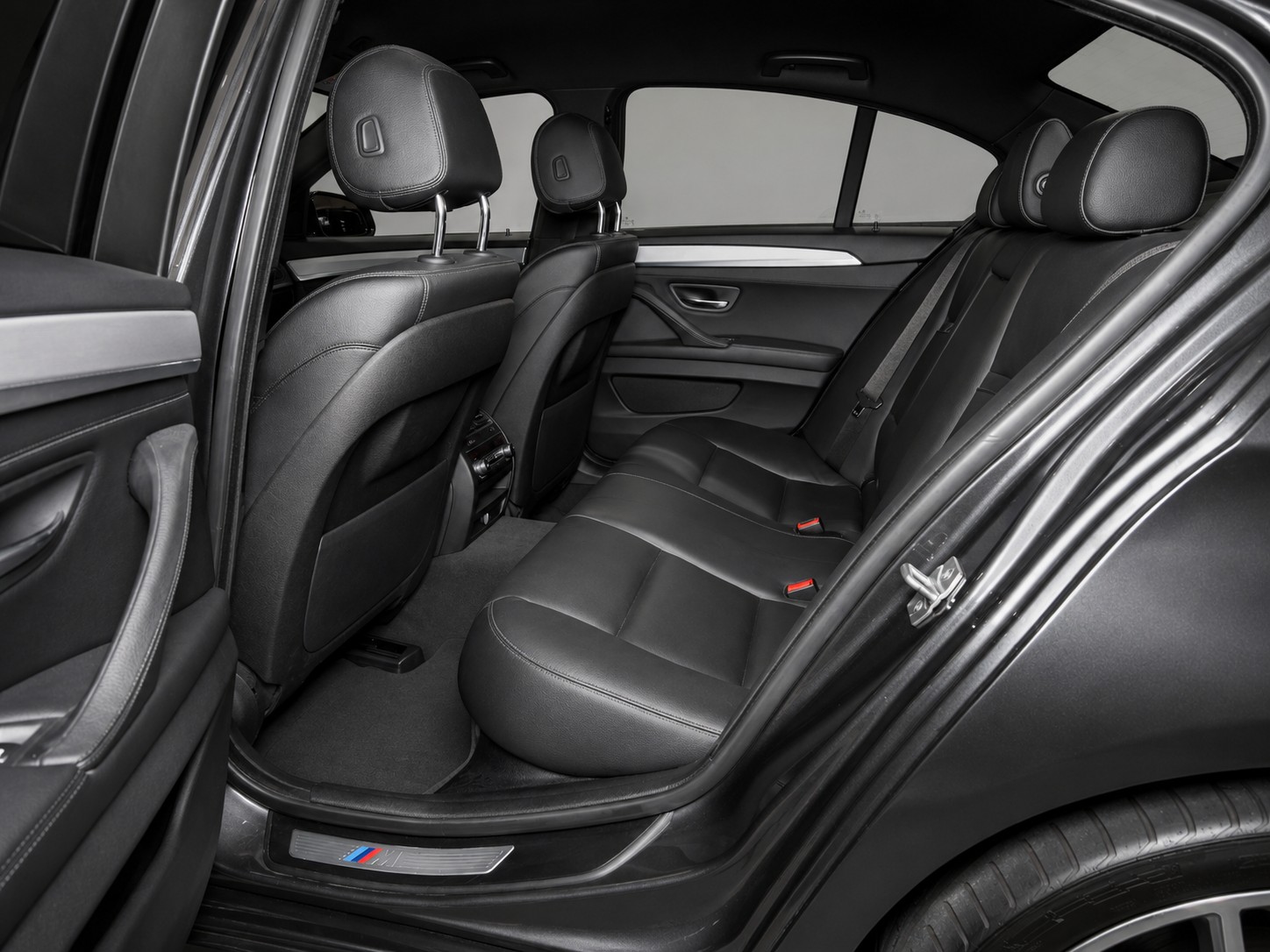 BMW M 550d xDrive M-Sport-image-11