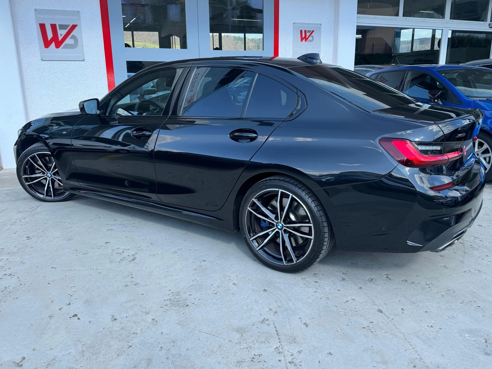 BMW M340i xDrive 48V Steptronic-showroom-element-3