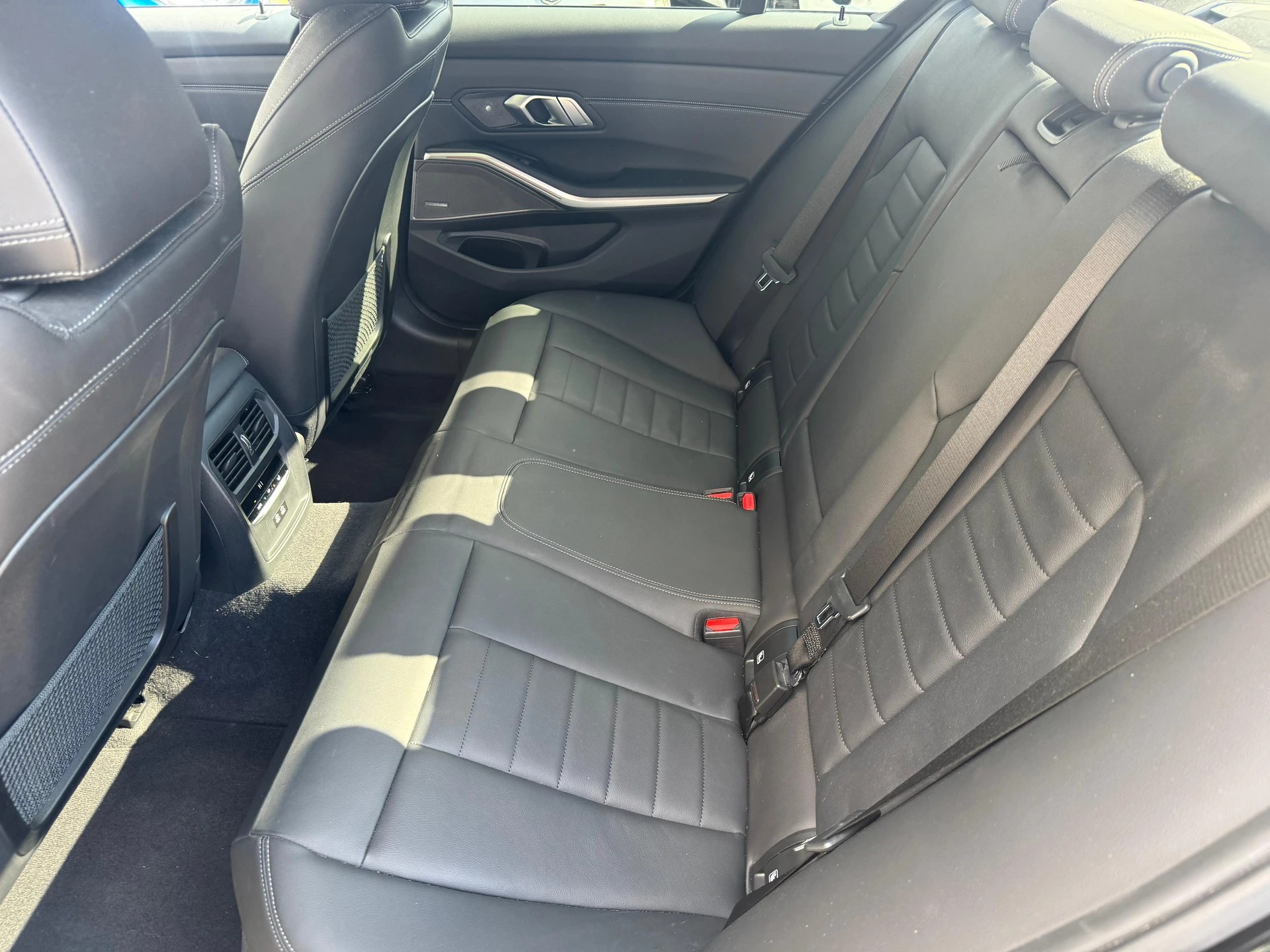 BMW M340i xDrive 48V Steptronic-image-14