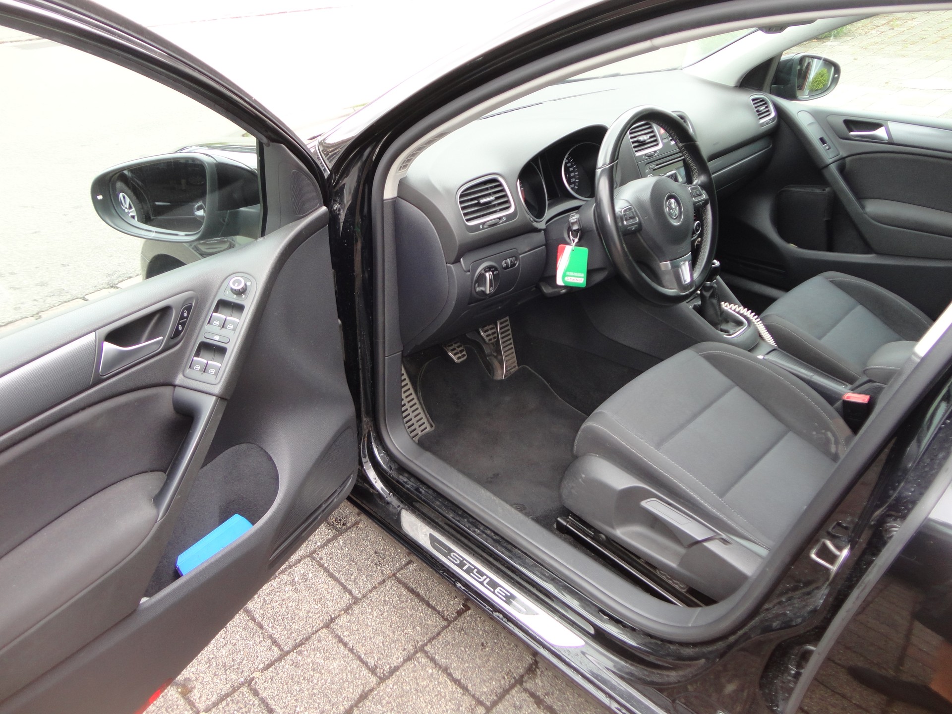 VW Golf 2.0 TDI BlueMotion Technology Highline-image-8