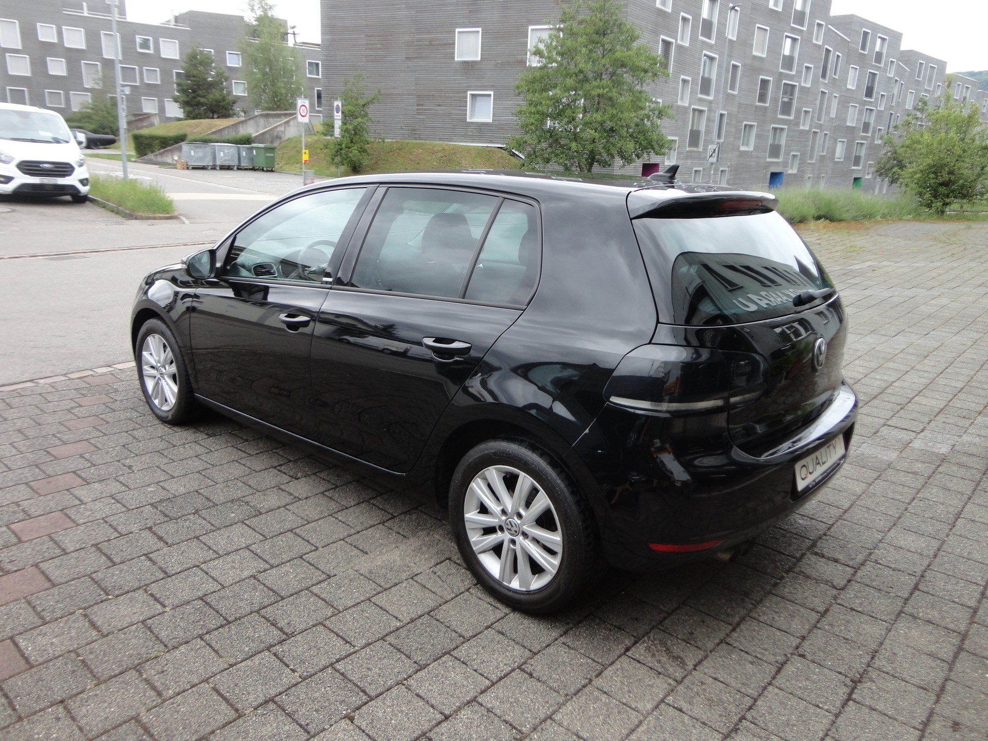 VW Golf 2.0 TDI BlueMotion Technology Highline-image-2