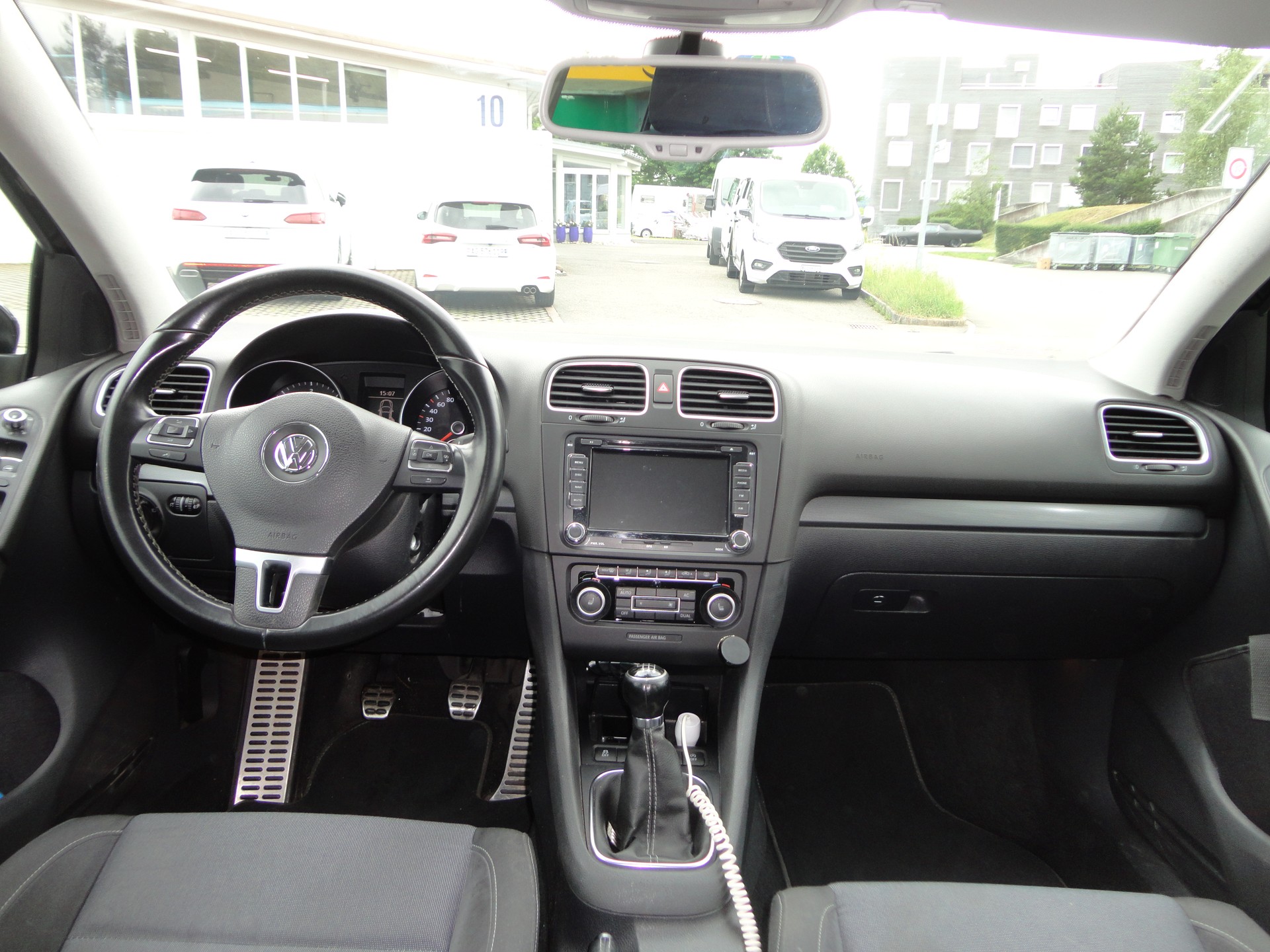 VW Golf 2.0 TDI BlueMotion Technology Highline-image-13