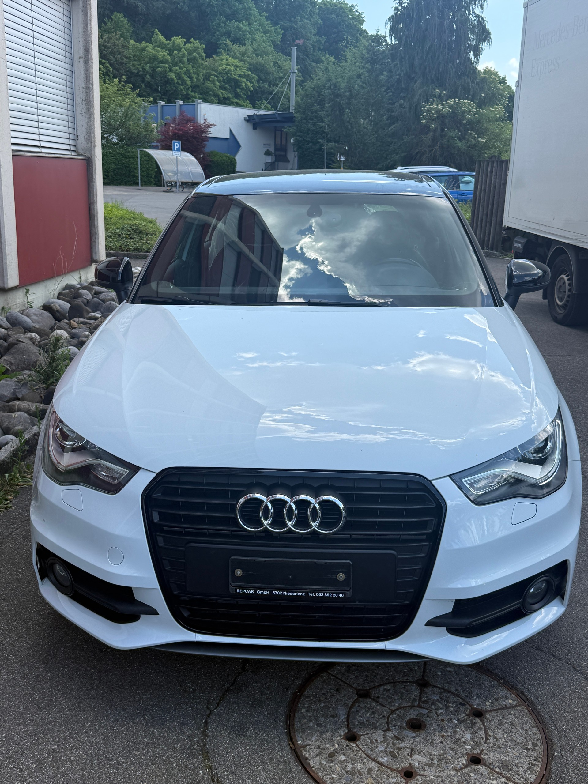 AUDI A1 Sportback Sport 1.4 TFSI Ambition S-tronic-image-2